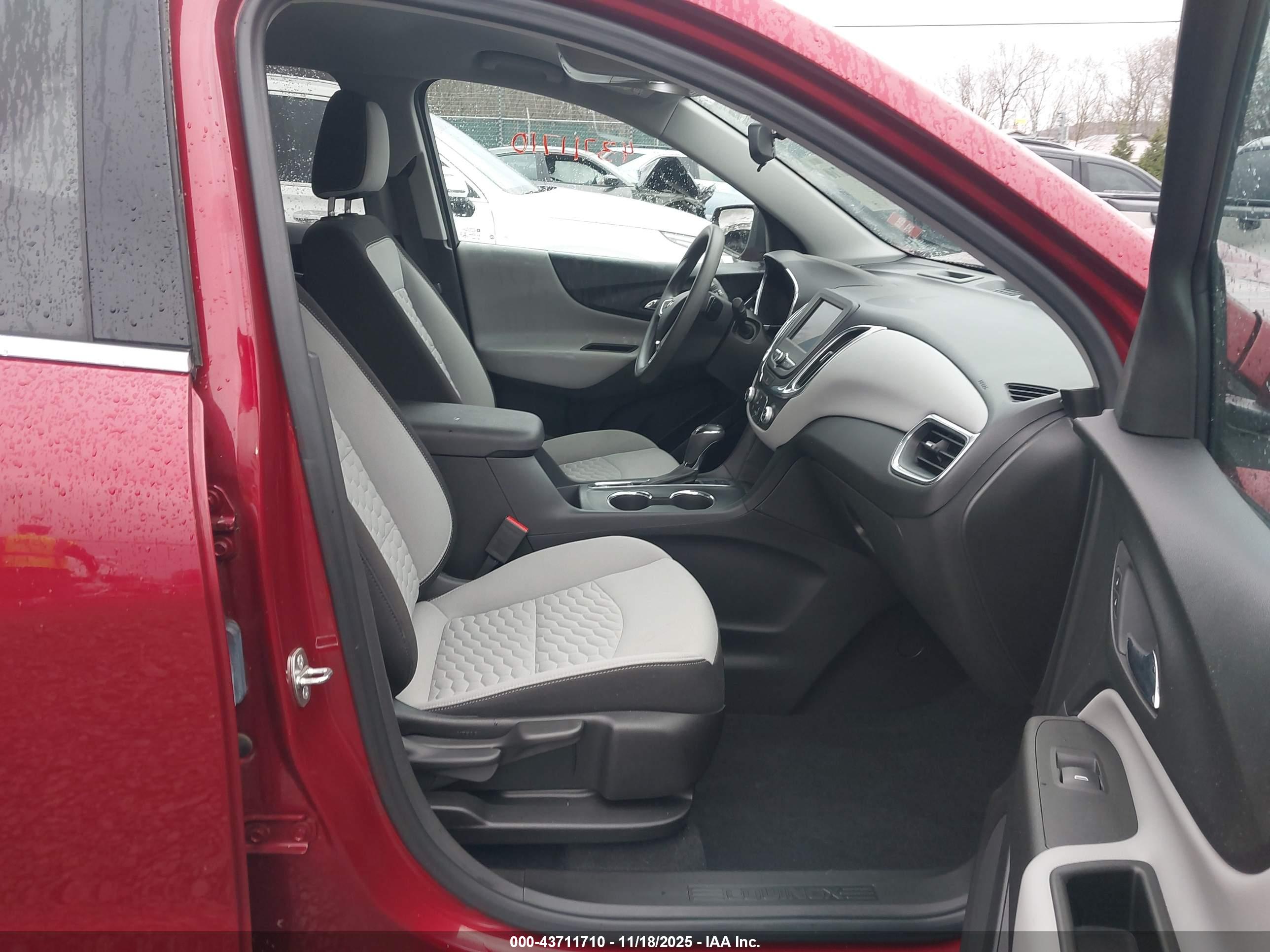 CHEVROLET EQUINOX image 5