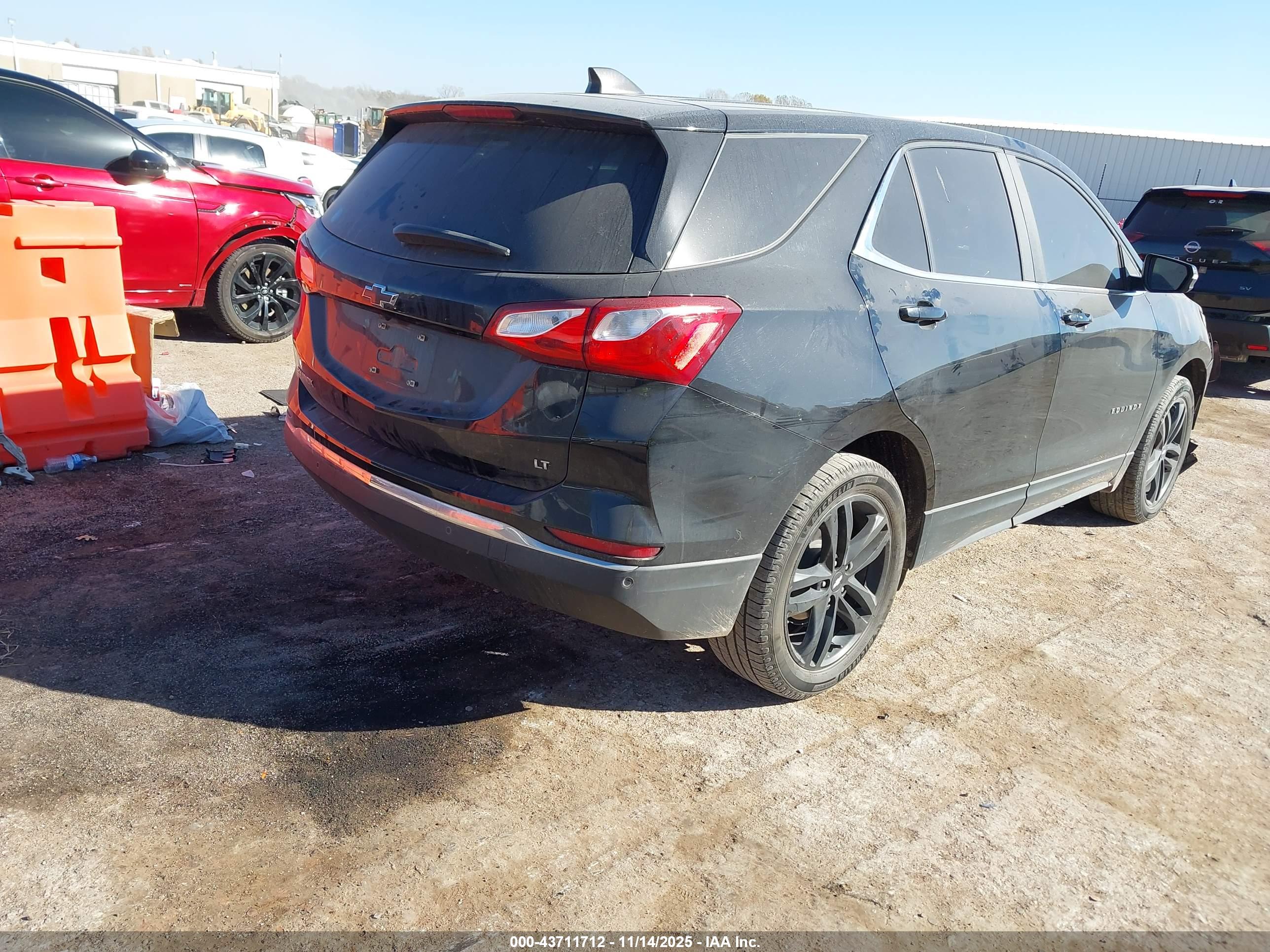 CHEVROLET EQUINOX image 4