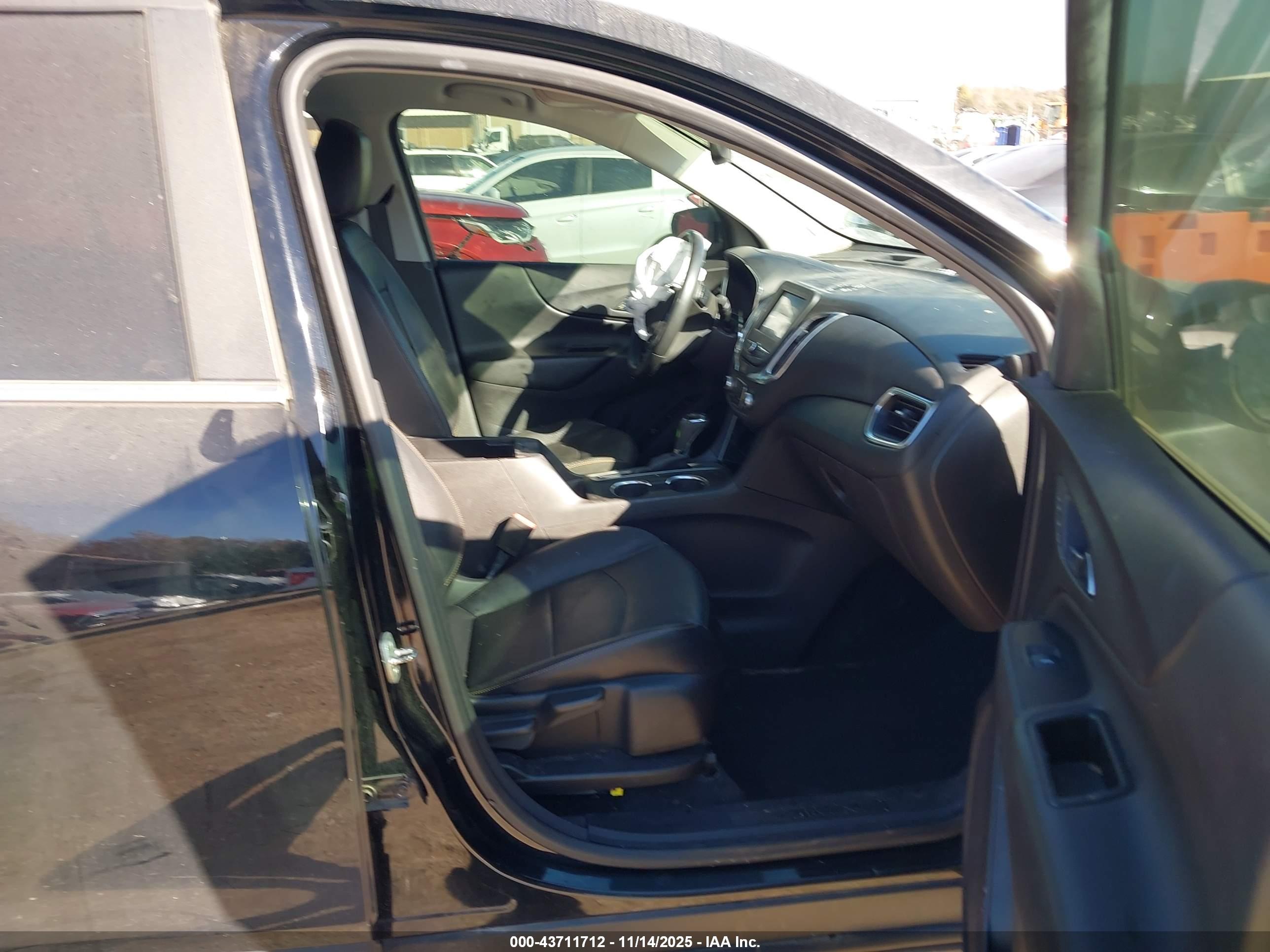 CHEVROLET EQUINOX image 5
