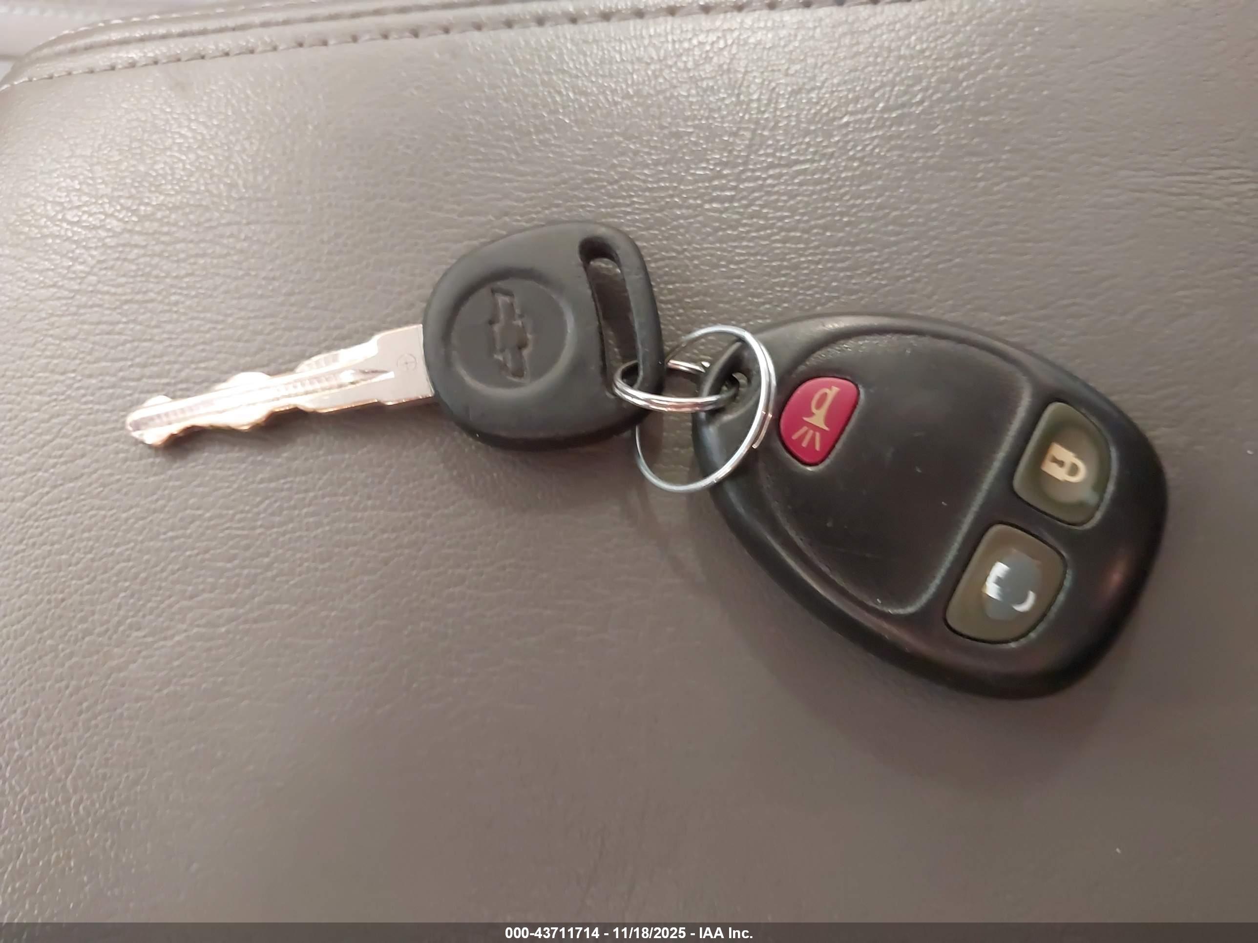 CHEVROLET TRAVERSE image 11