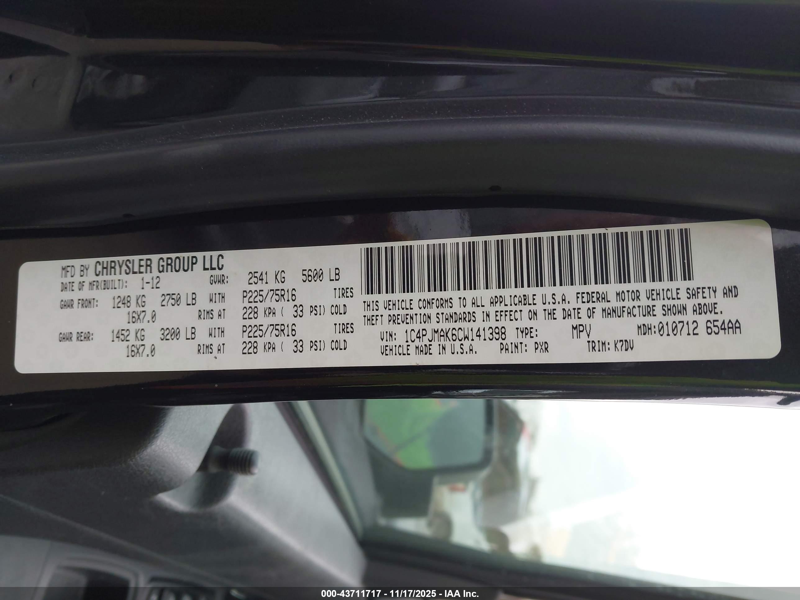 JEEP LIBERTY image 9