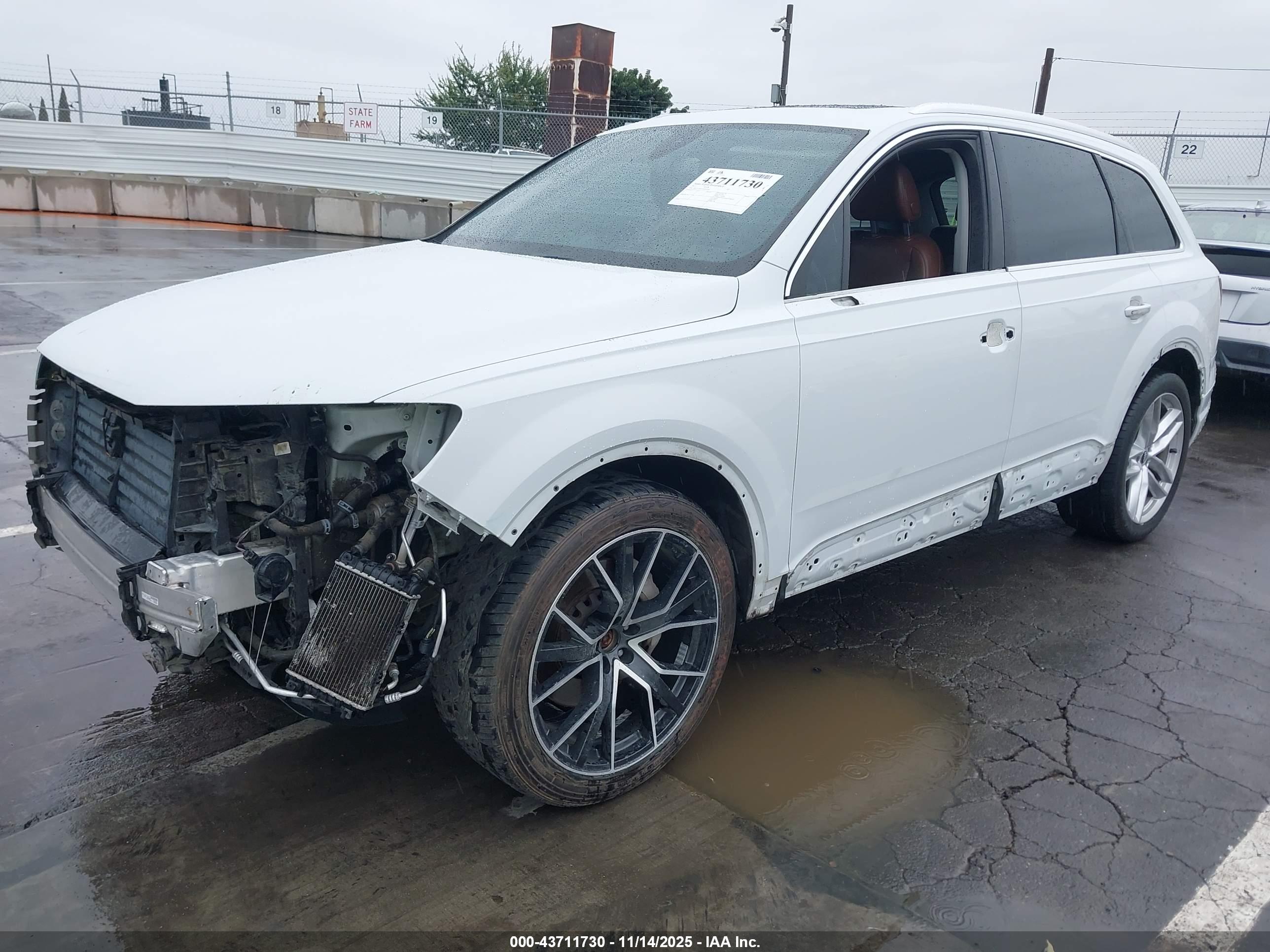 AUDI Q7 image 2