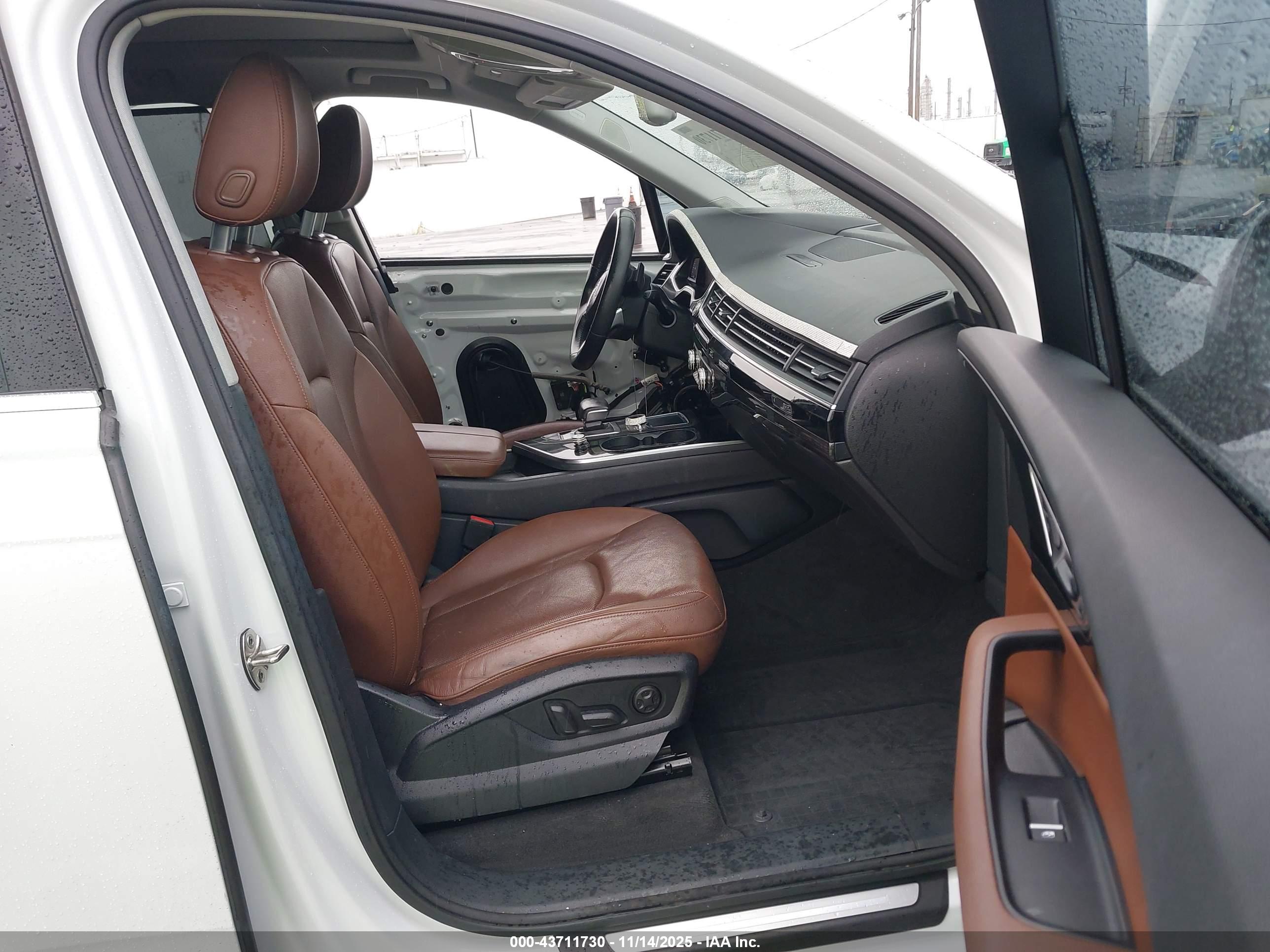 AUDI Q7 image 5