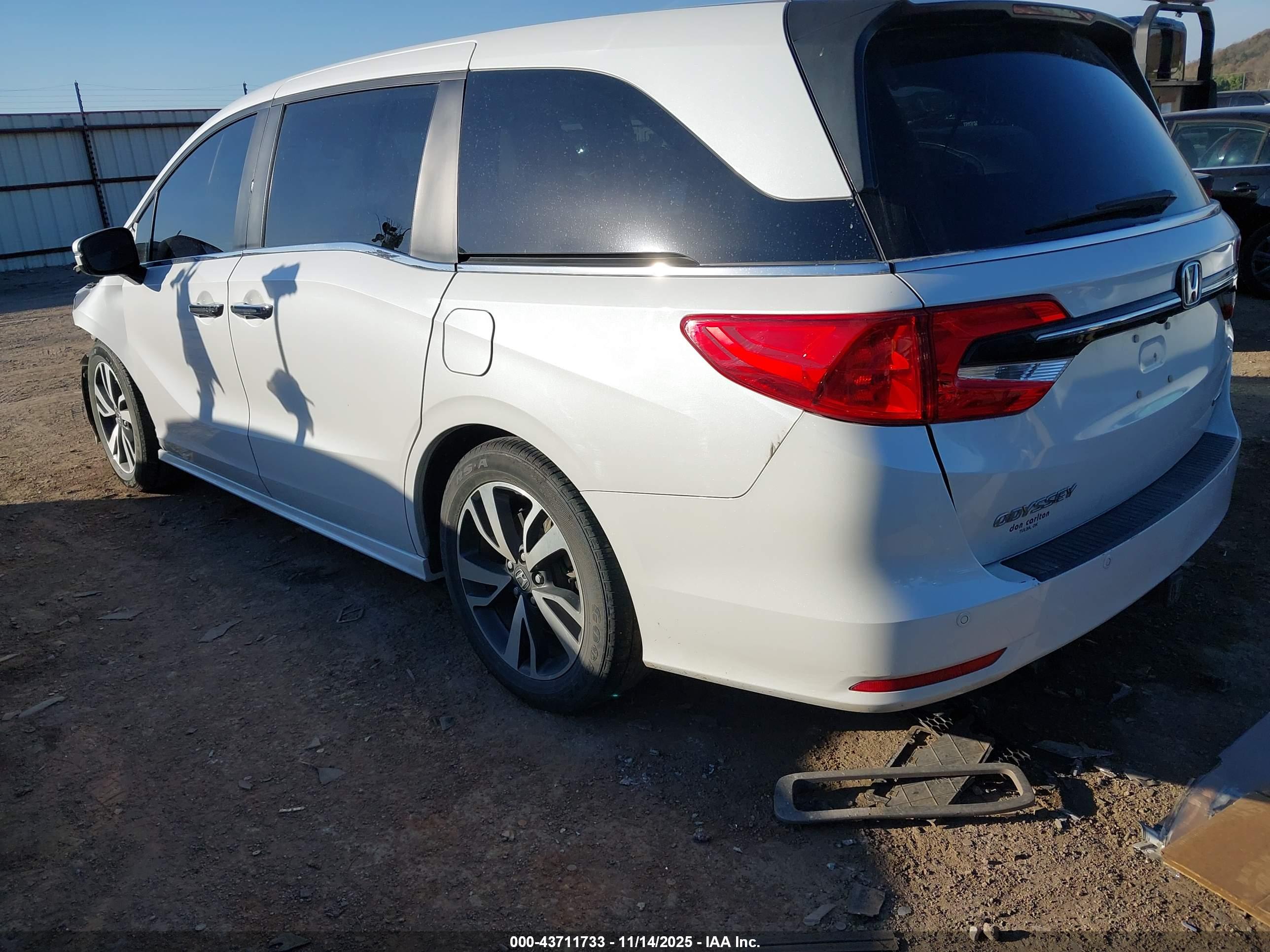 HONDA ODYSSEY image 3