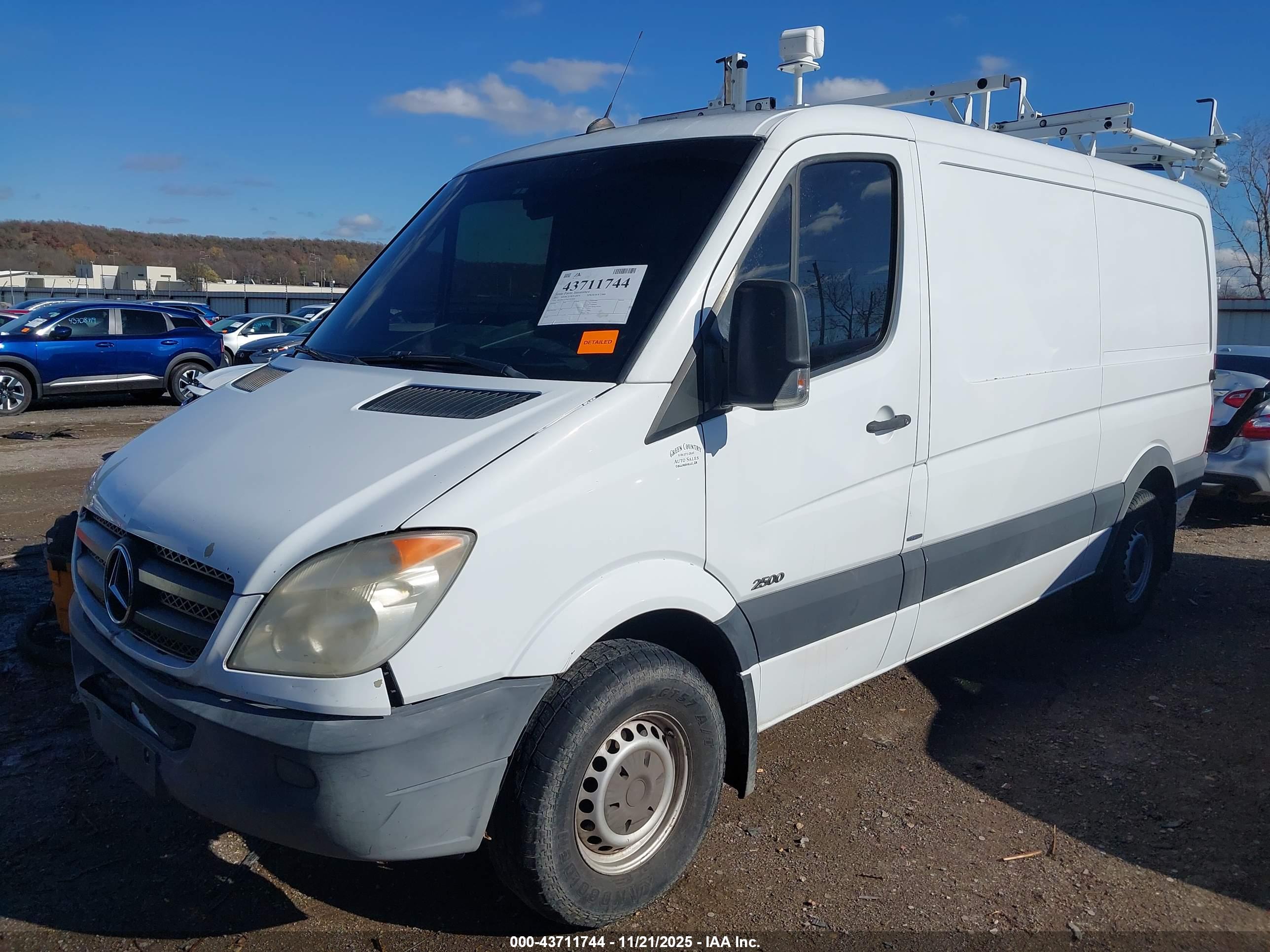 MERCEDES-BENZ SPRINTER image 2