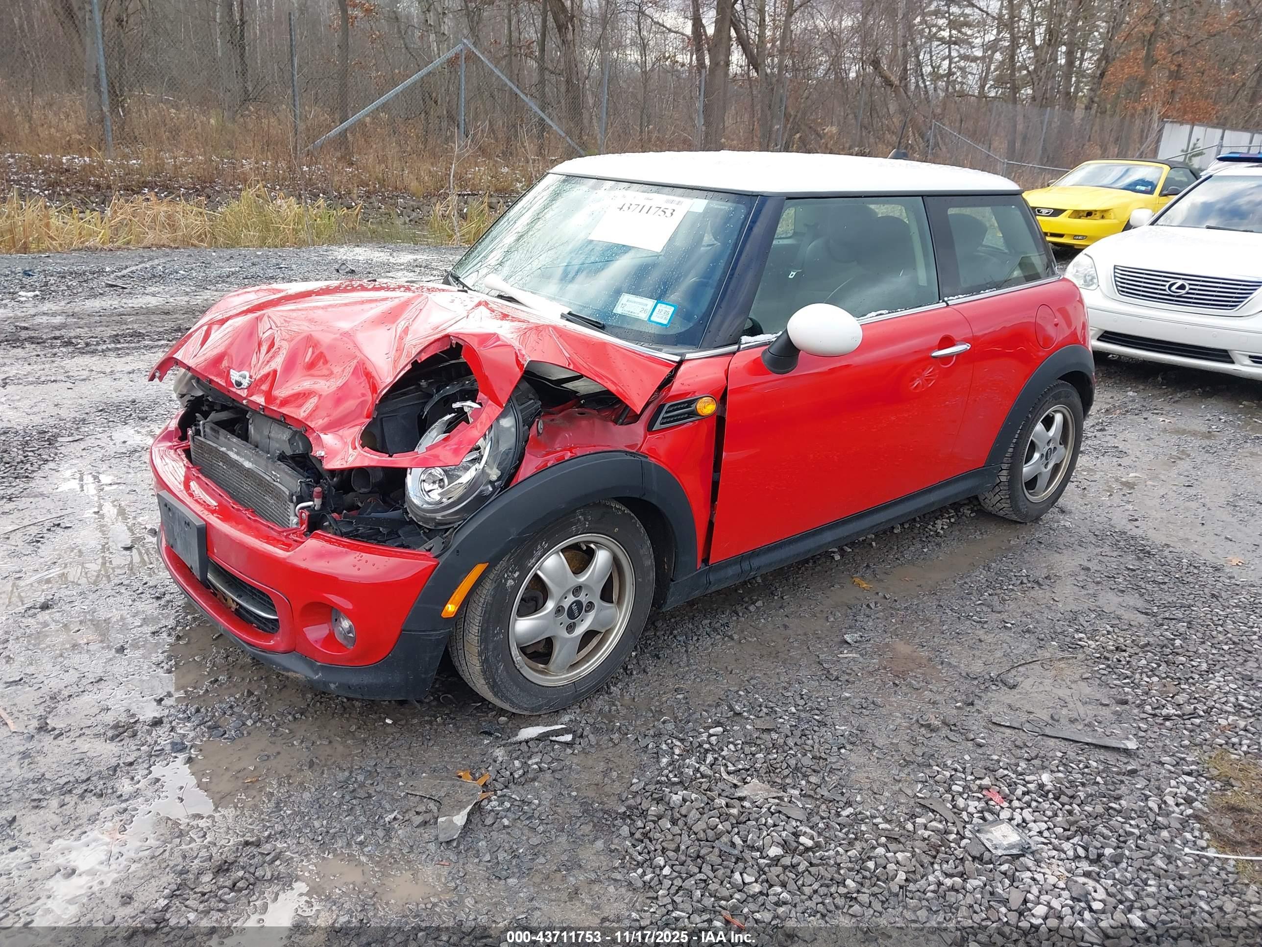 MINI COOPER image 2