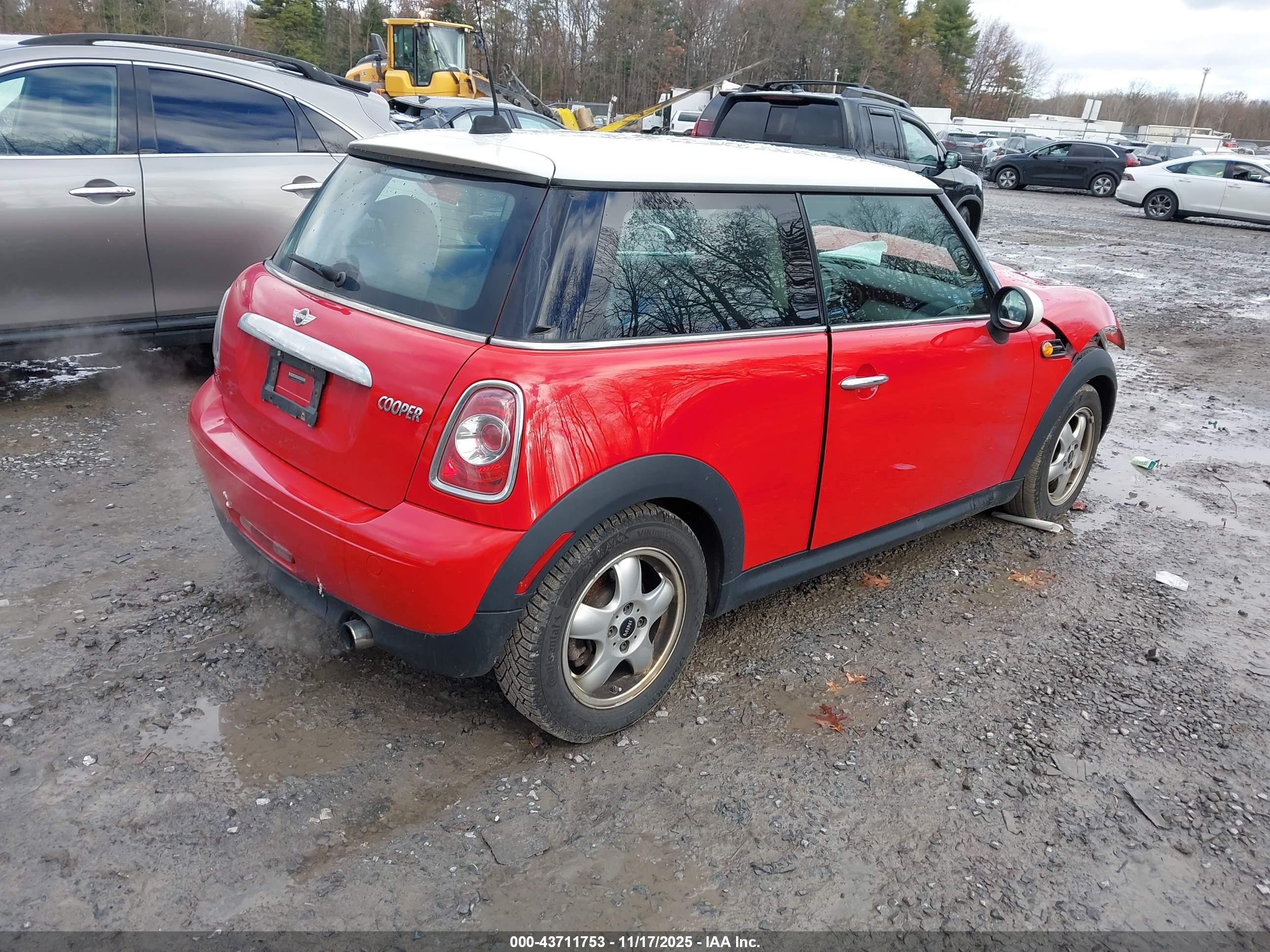 MINI COOPER image 4