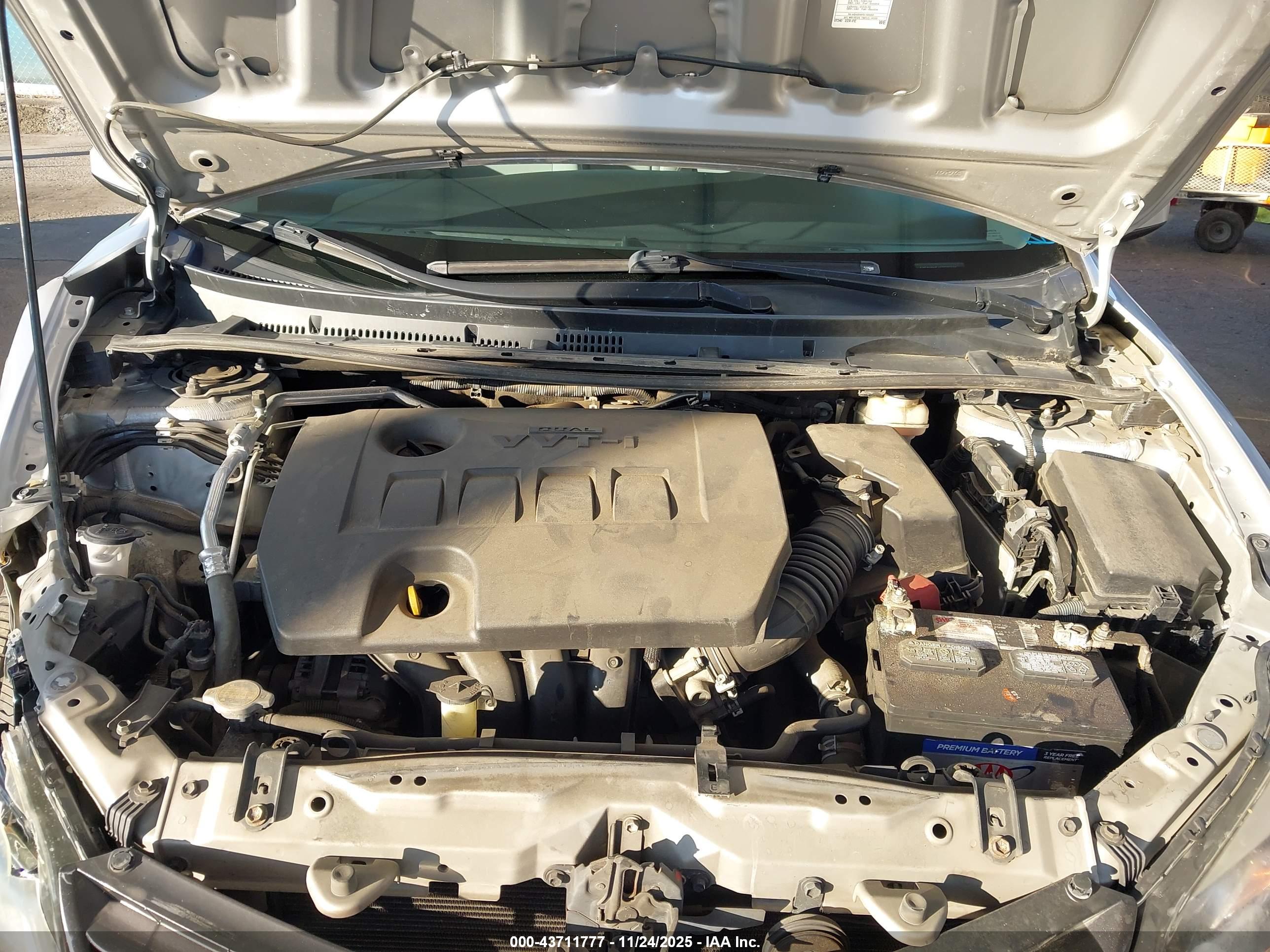 TOYOTA COROLLA image 10