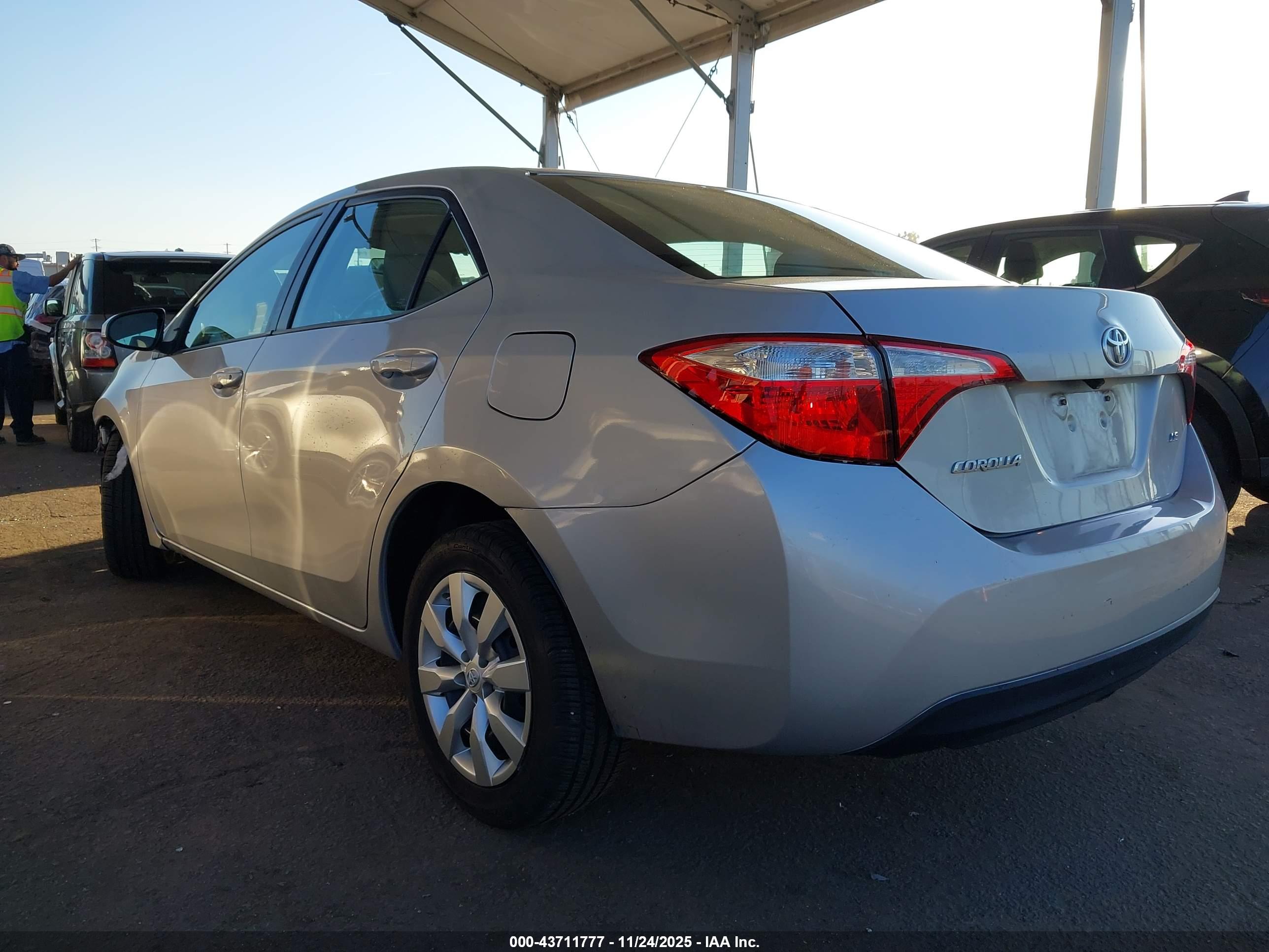 TOYOTA COROLLA image 3