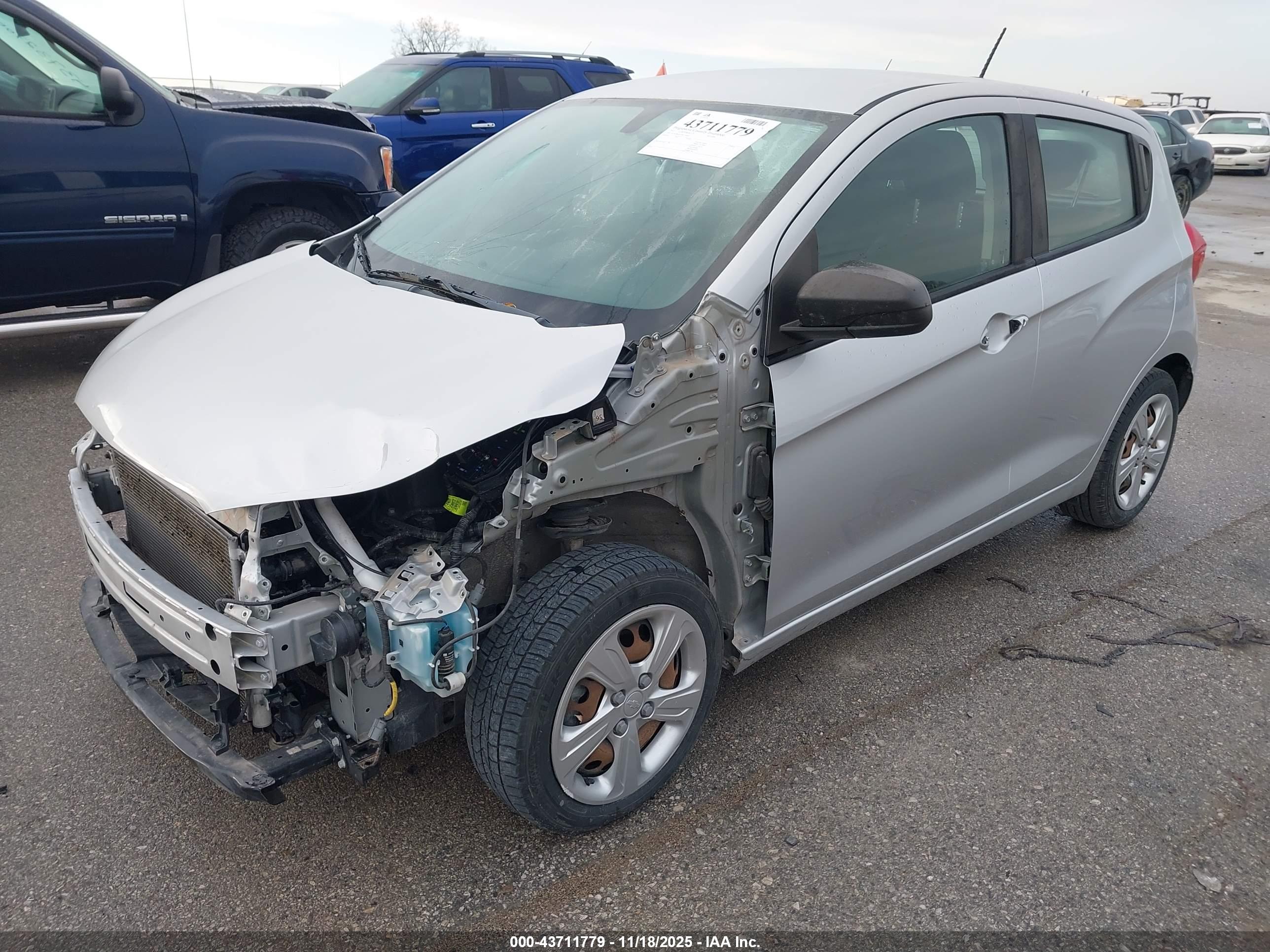 CHEVROLET SPARK image 2