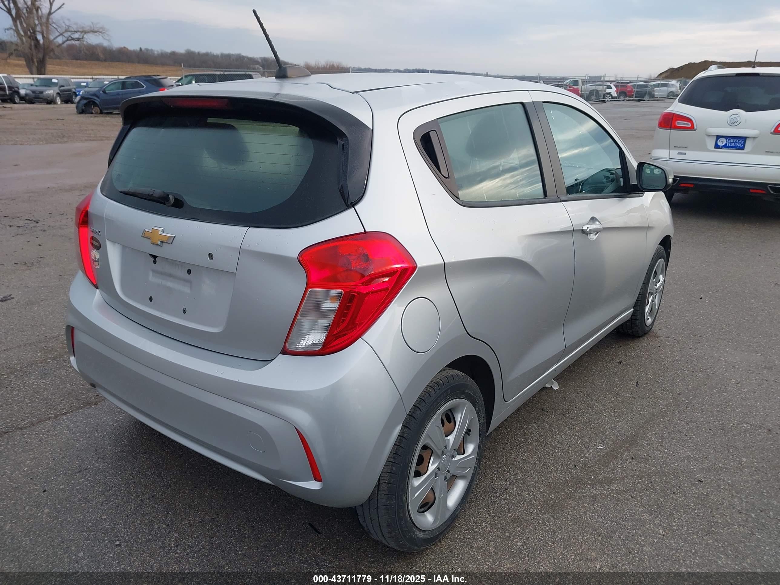 CHEVROLET SPARK image 4