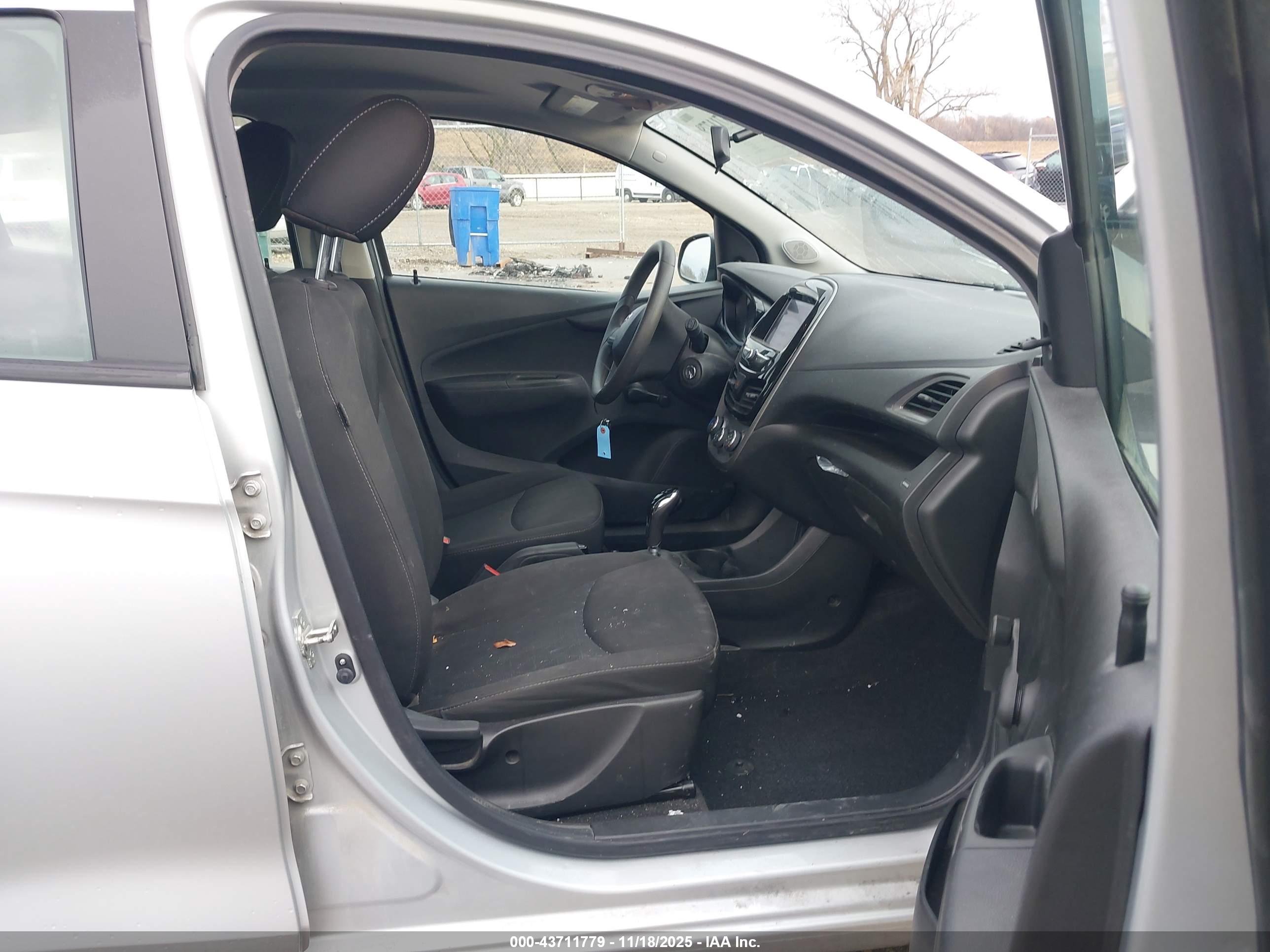 CHEVROLET SPARK image 5