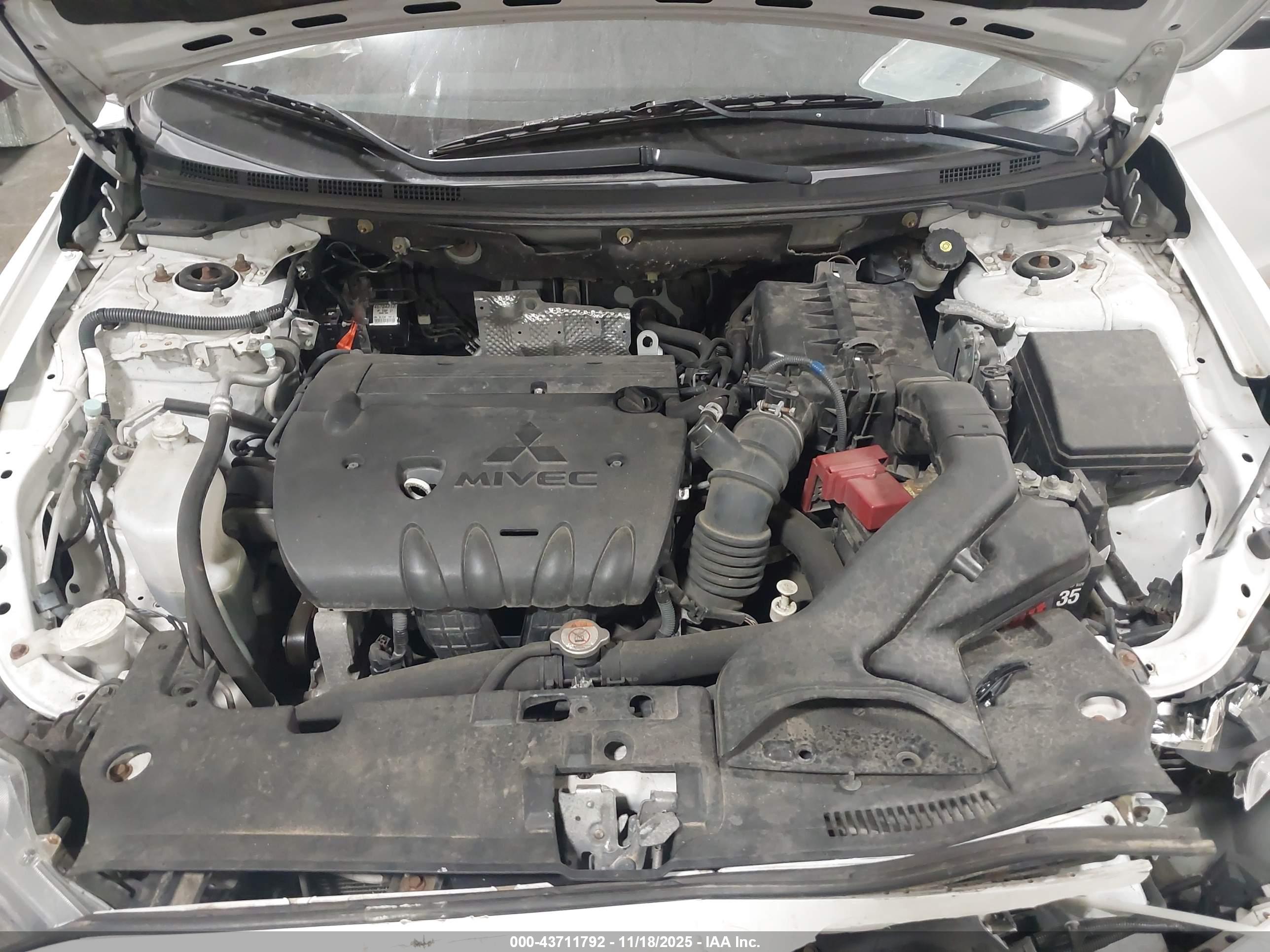 MITSUBISHI LANCER image 10