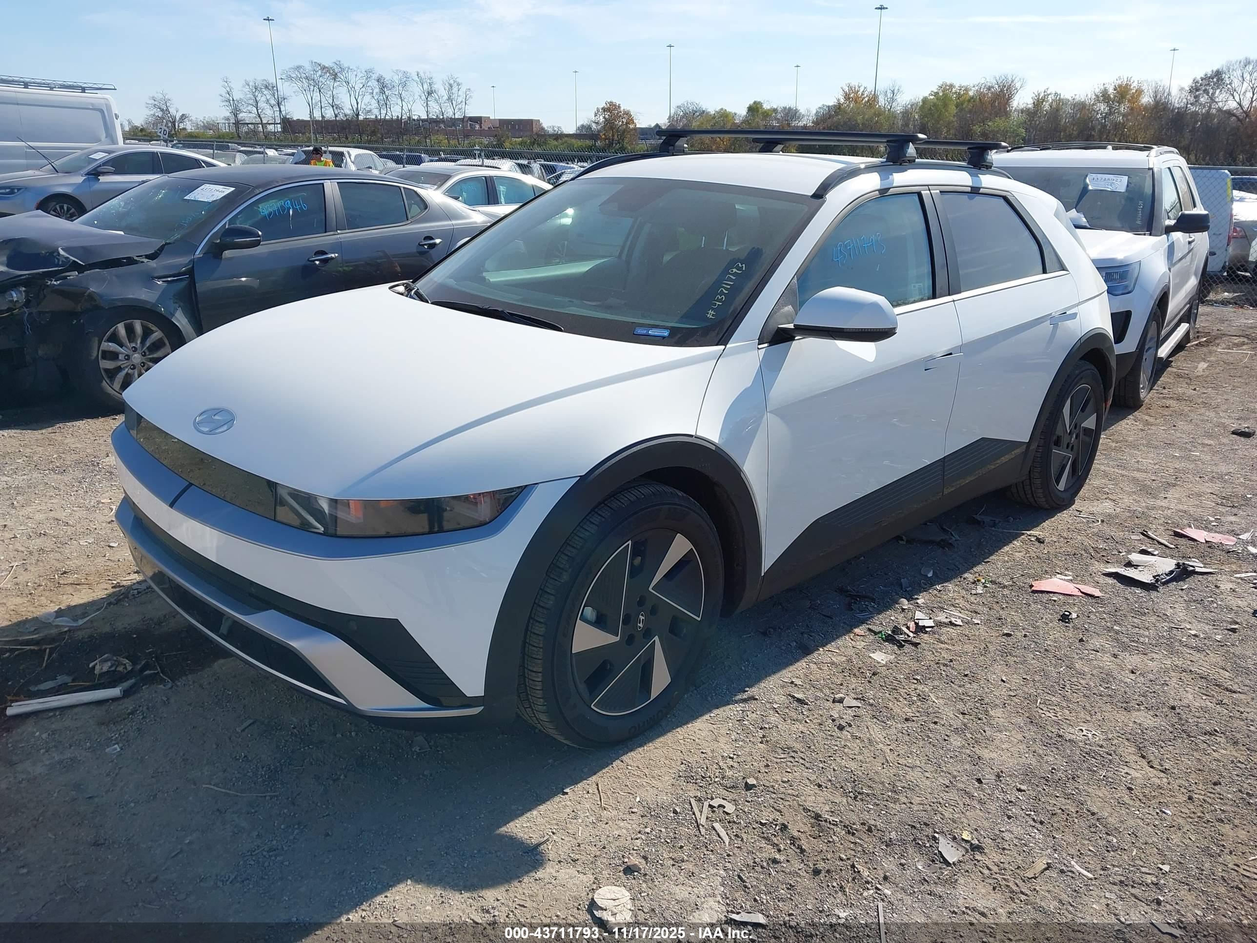 HYUNDAI IONIQ image 2