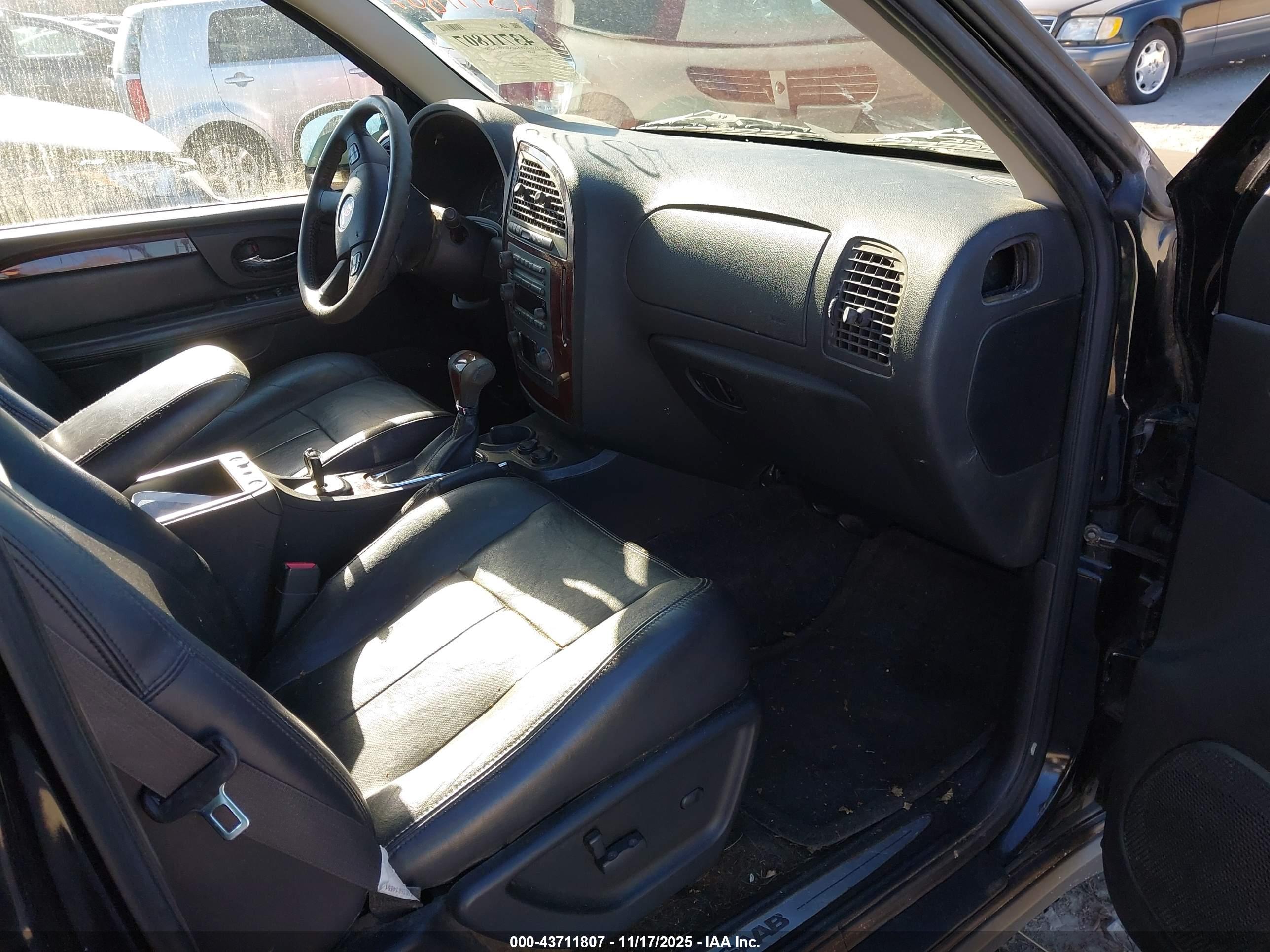 SAAB 9-7X image 5