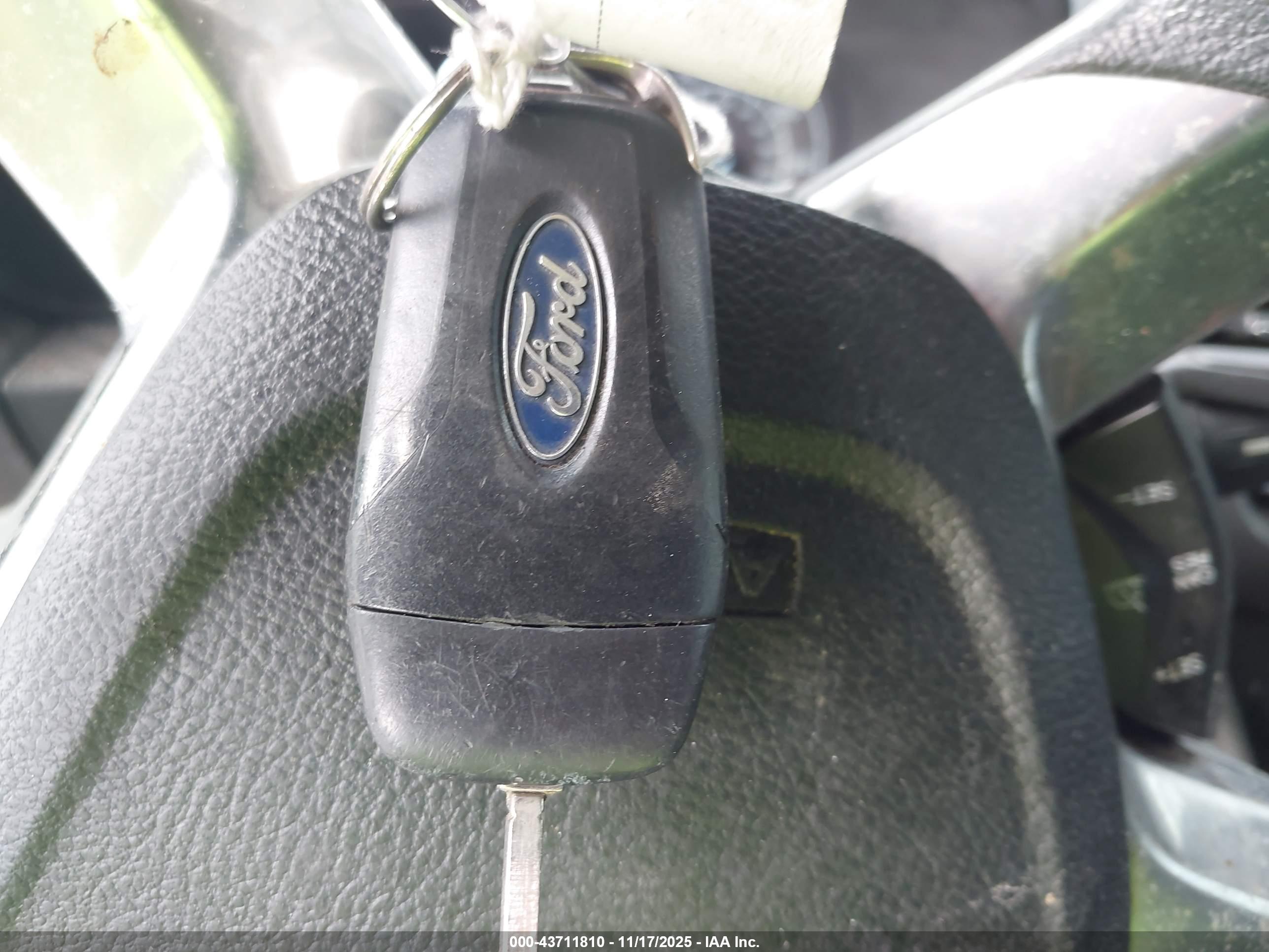 FORD TRANSIT image 11