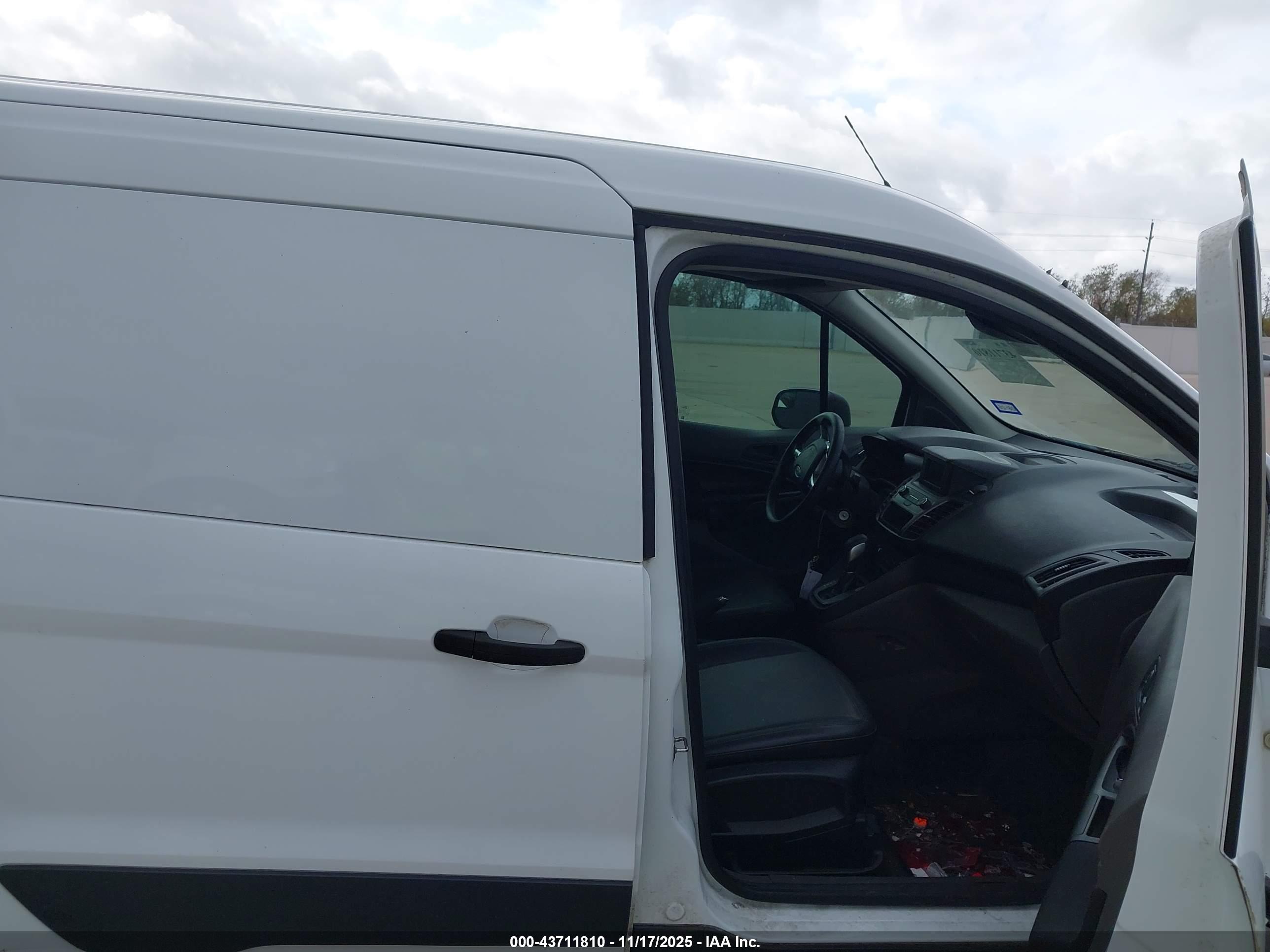 FORD TRANSIT image 5