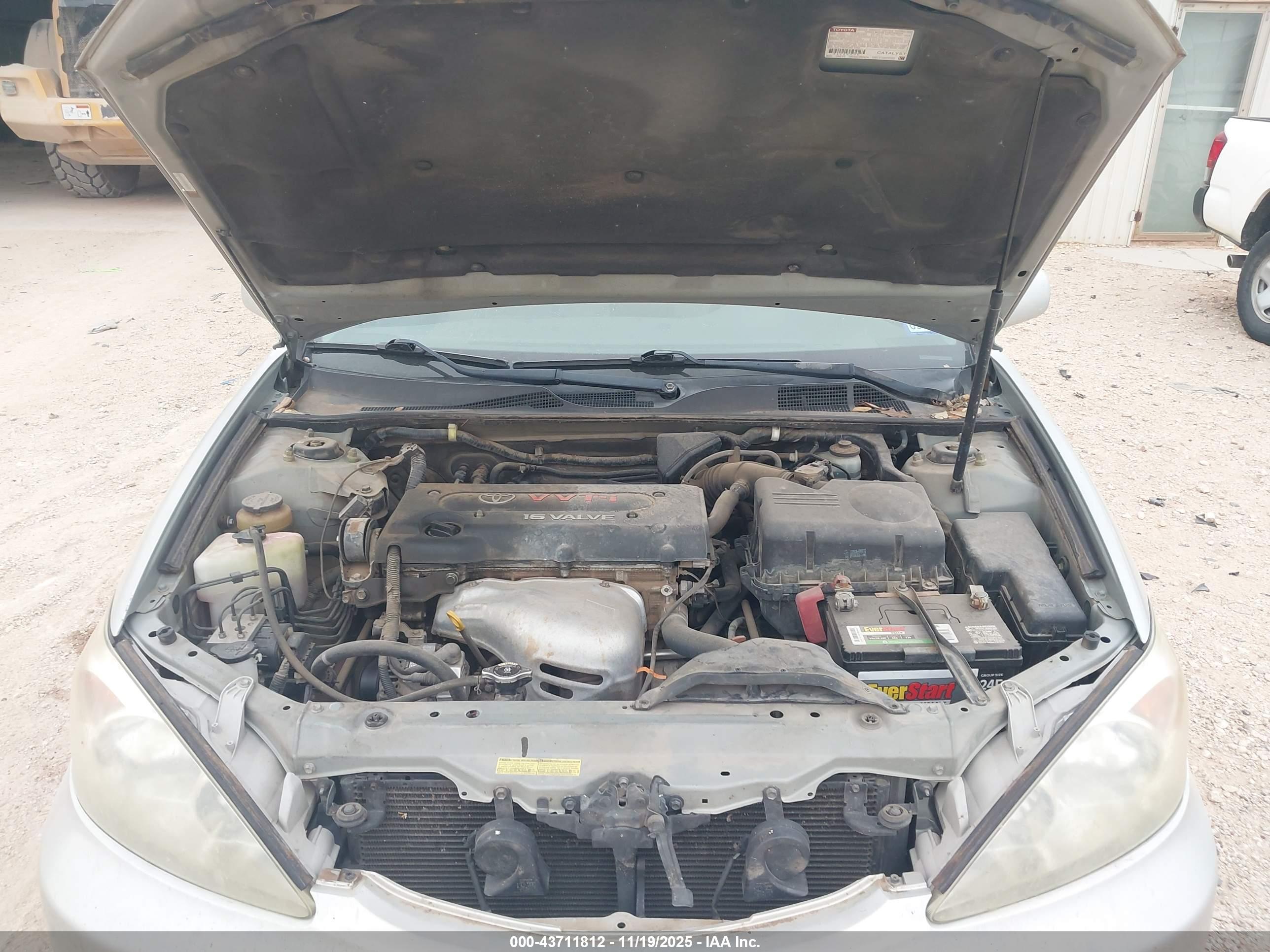 TOYOTA CAMRY image 10