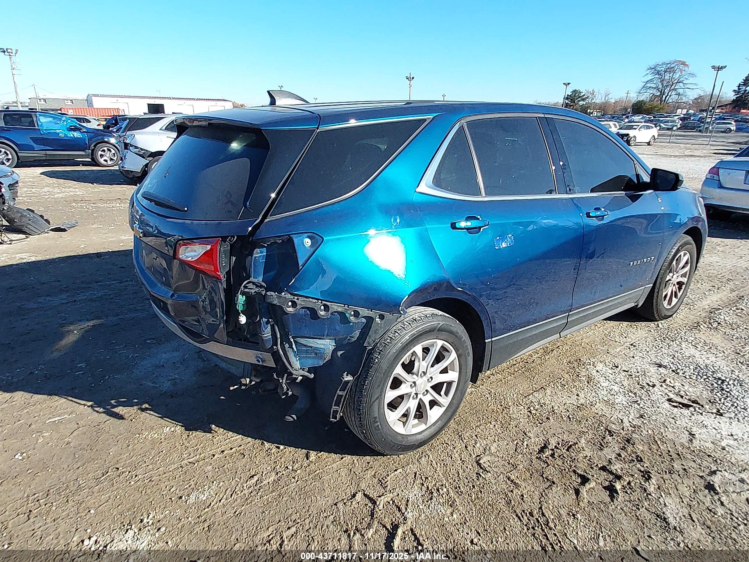 CHEVROLET EQUINOX image 4