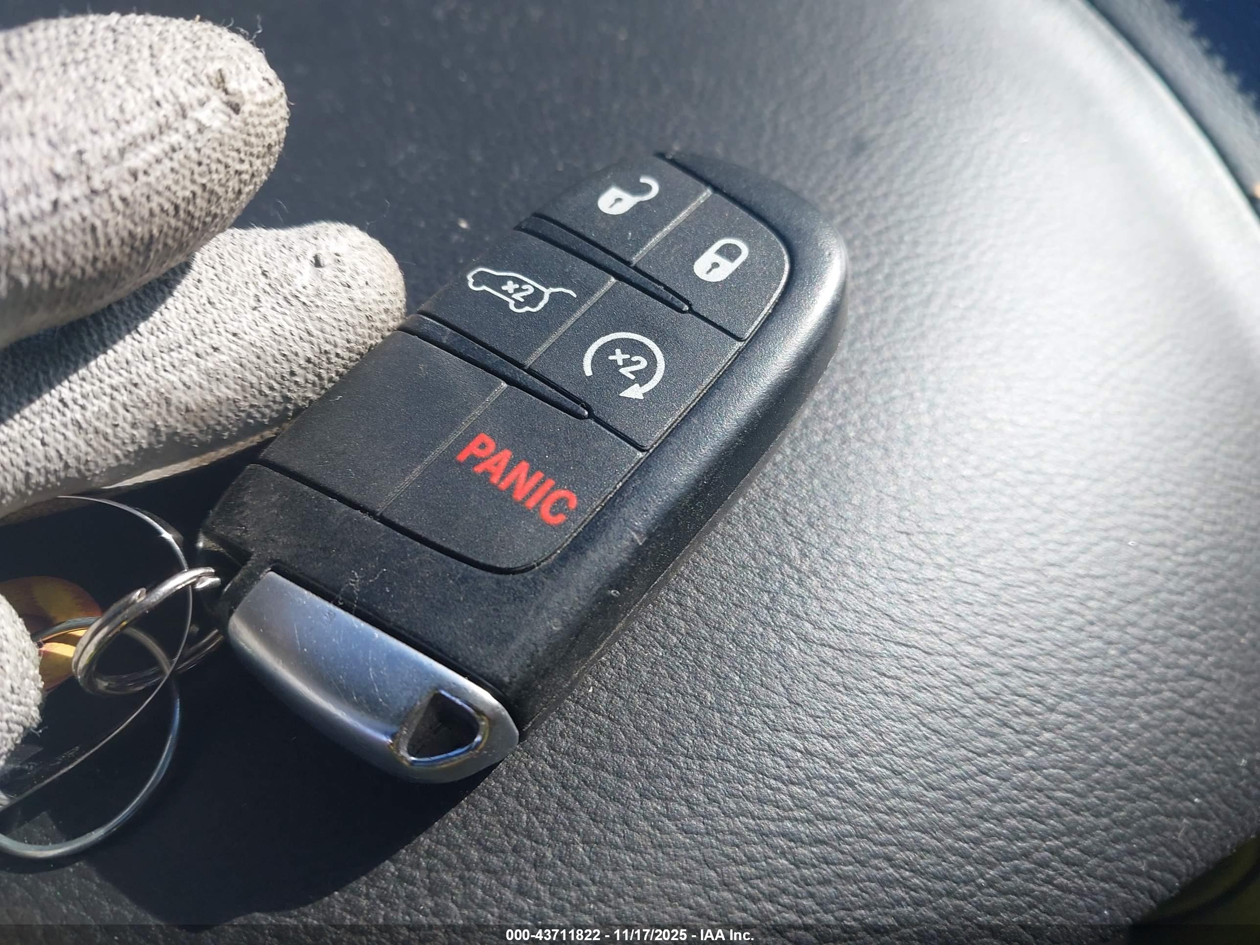JEEP GRAND image 11