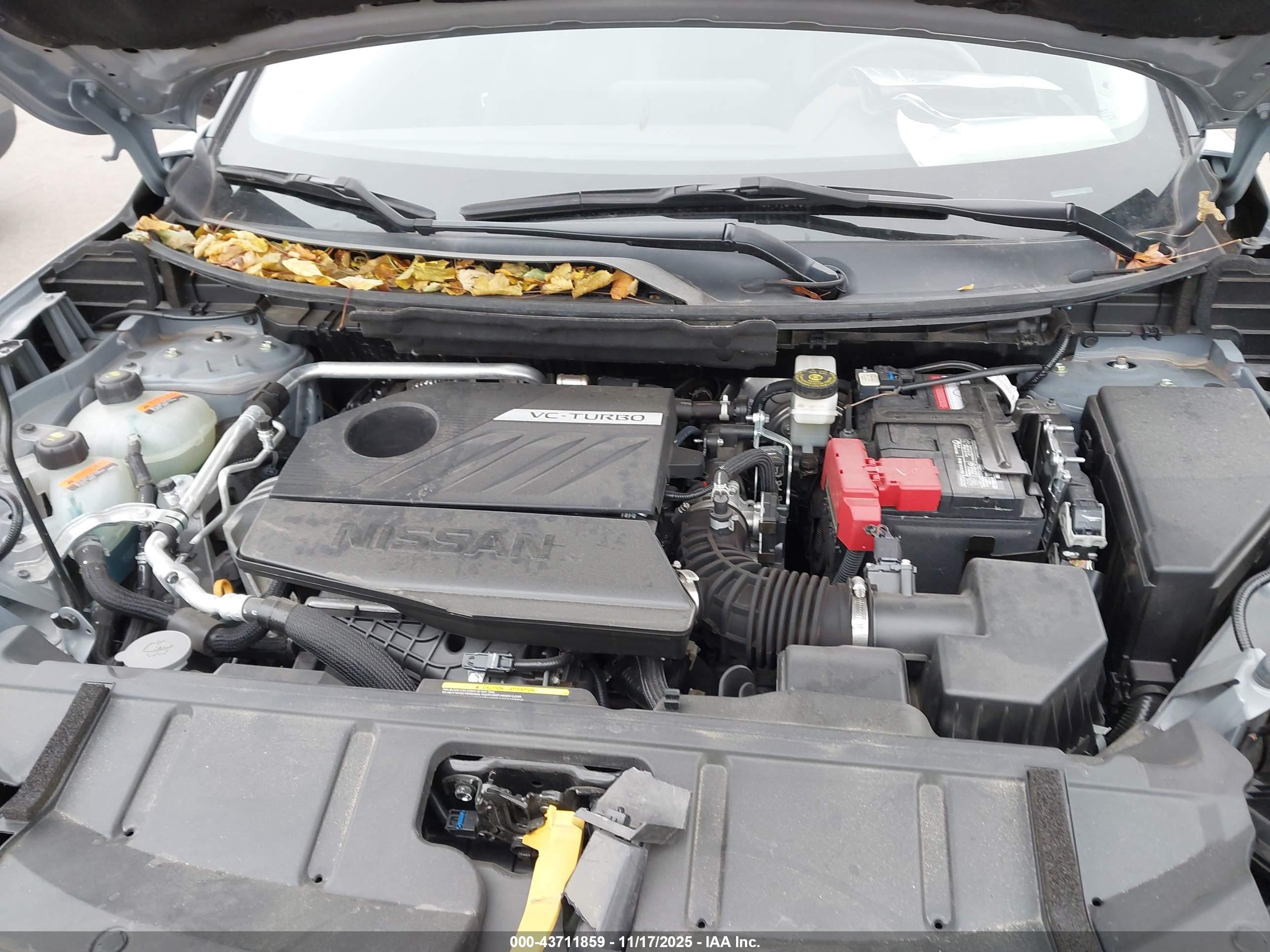 NISSAN ROGUE image 10