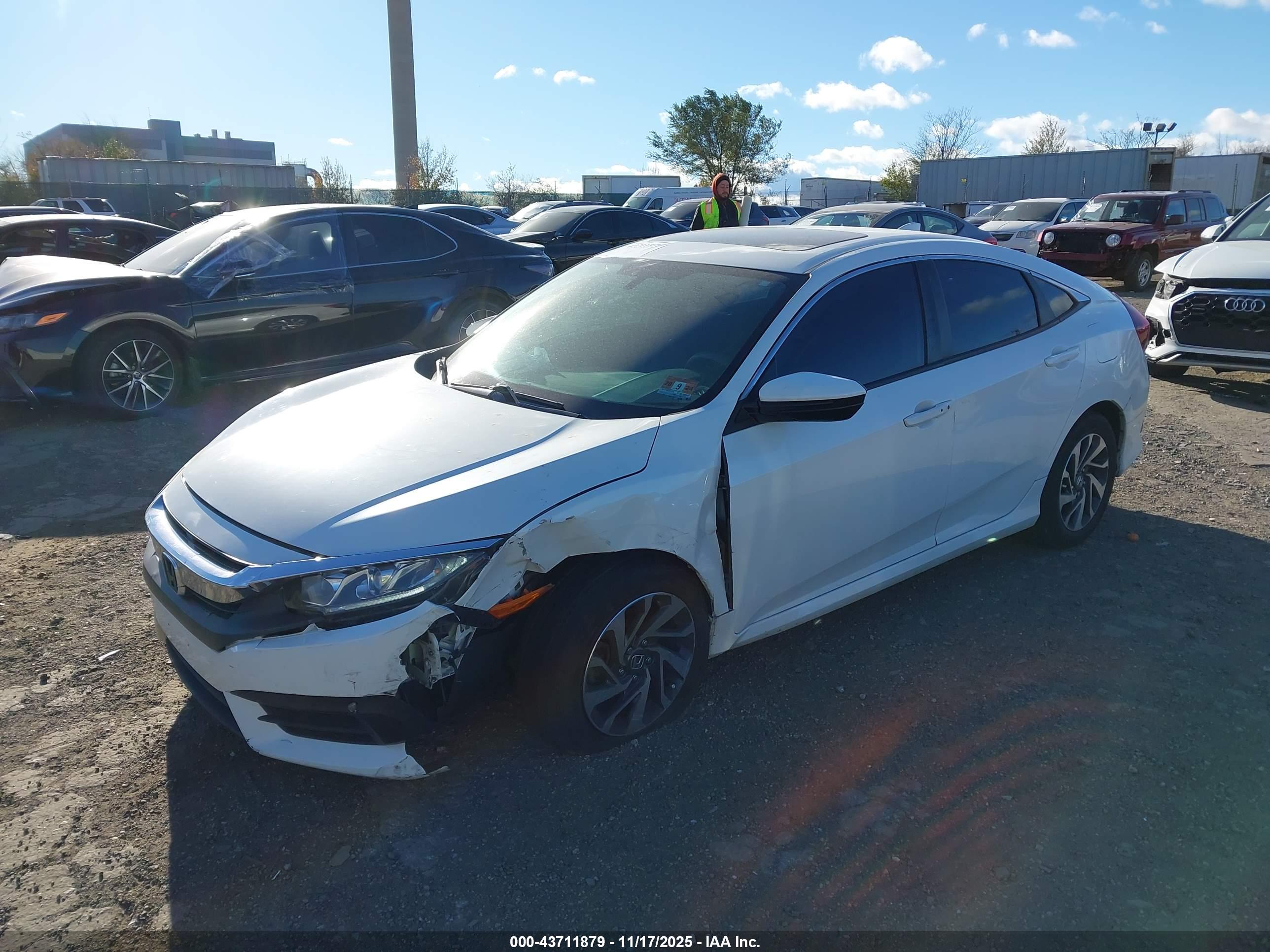 HONDA CIVIC image 2