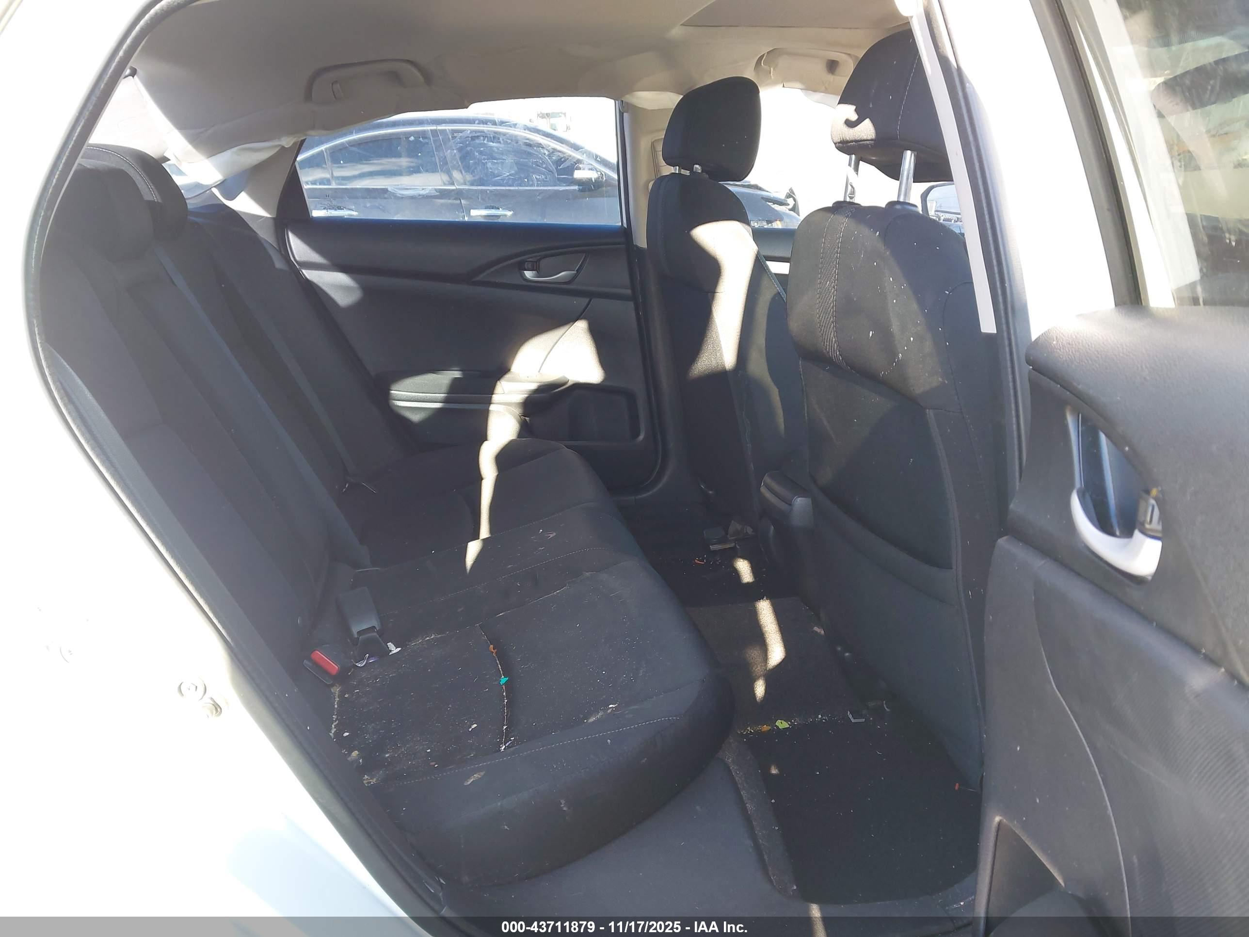HONDA CIVIC image 8