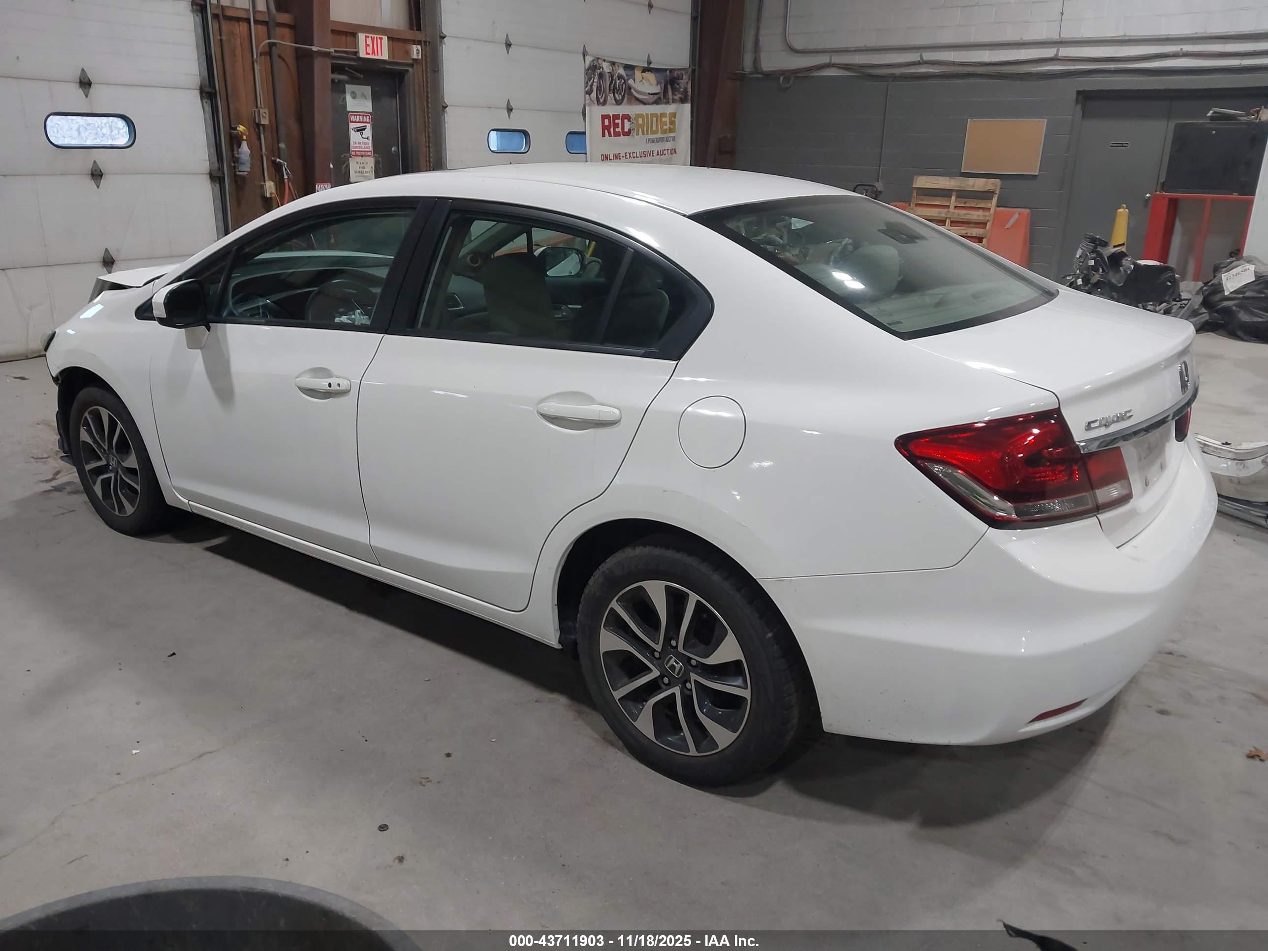 HONDA CIVIC image 3