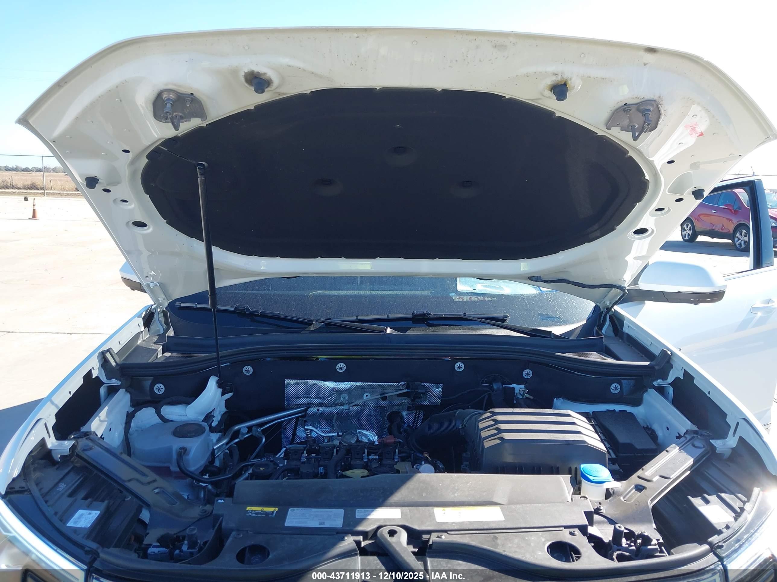 VOLKSWAGEN ATLAS image 10