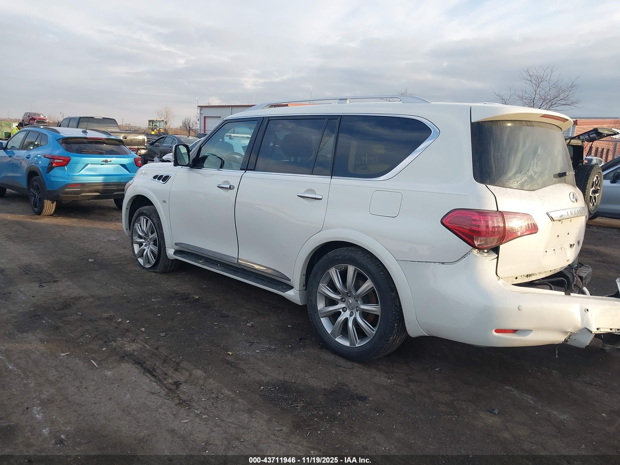 INFINITI QX80 image 3