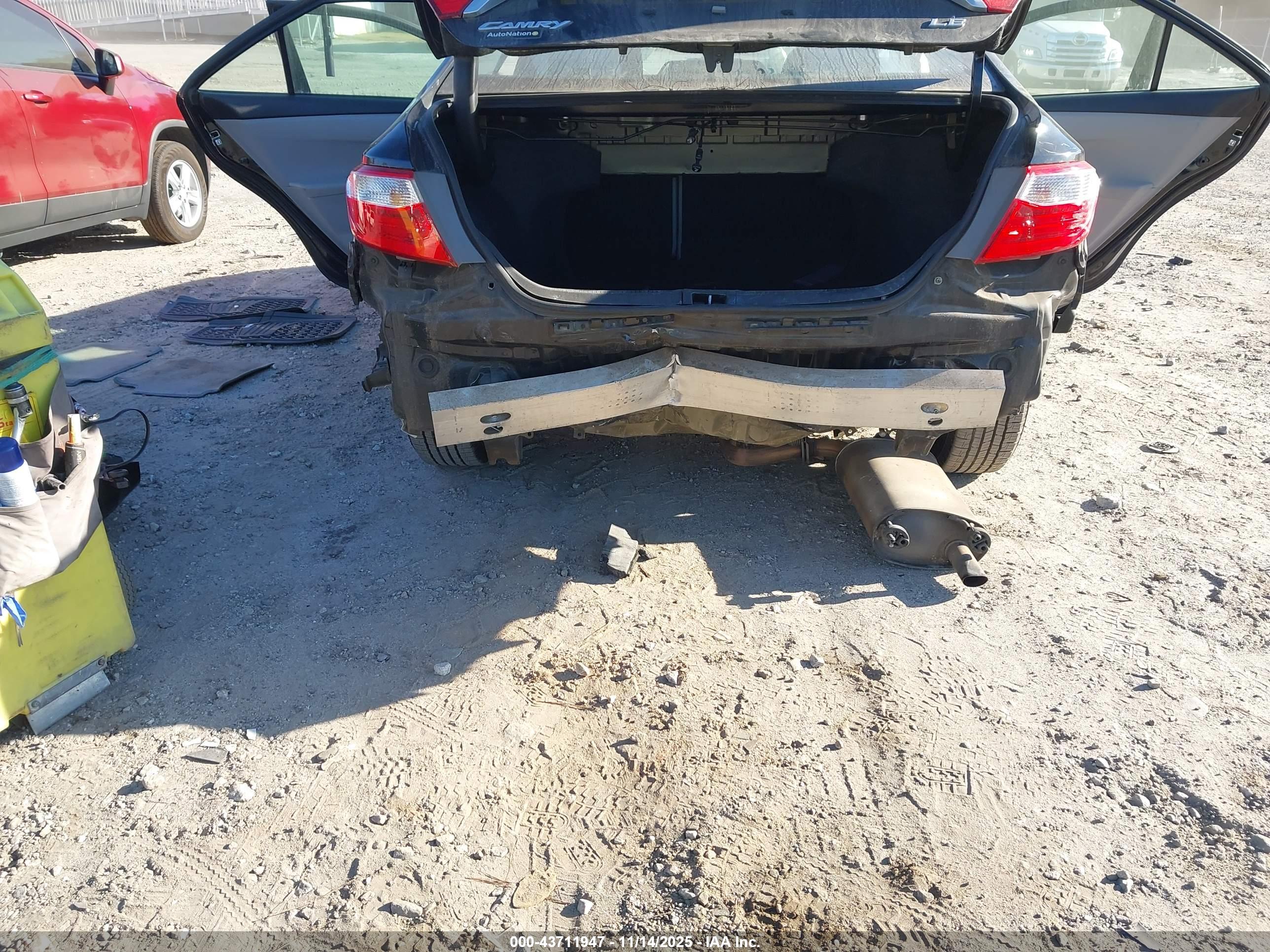 TOYOTA CAMRY image 6