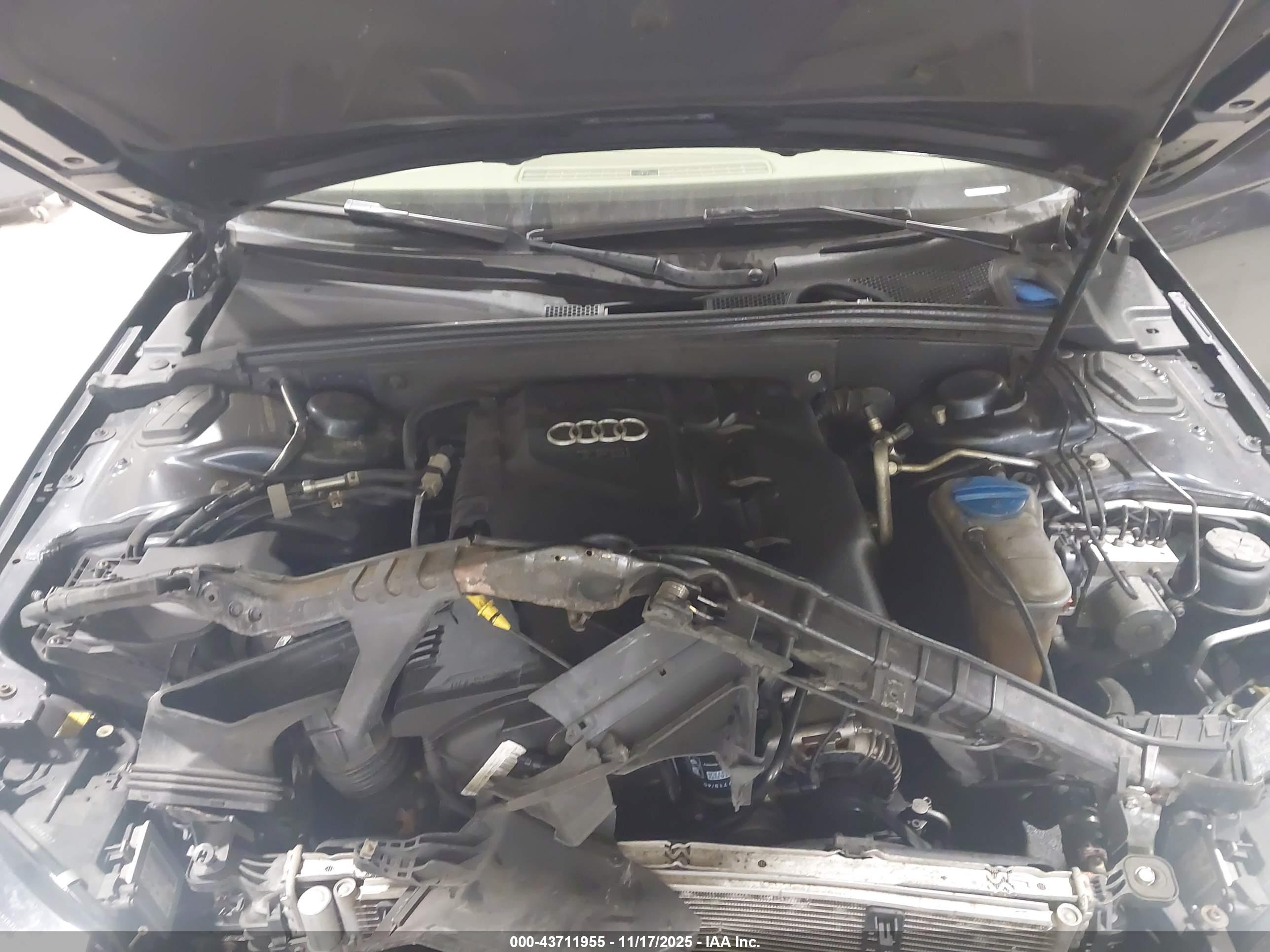 AUDI A4 image 10