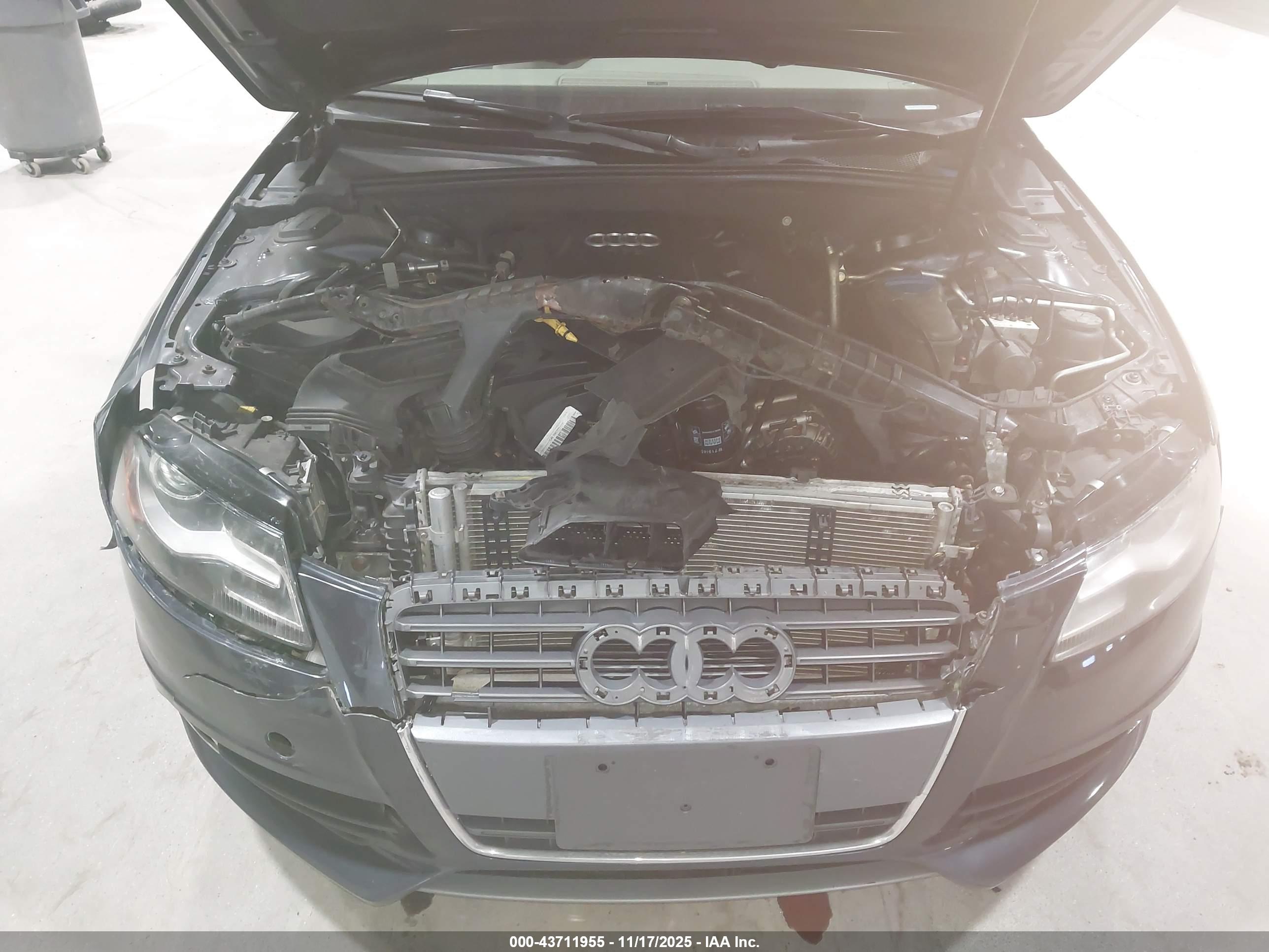 AUDI A4 image 6