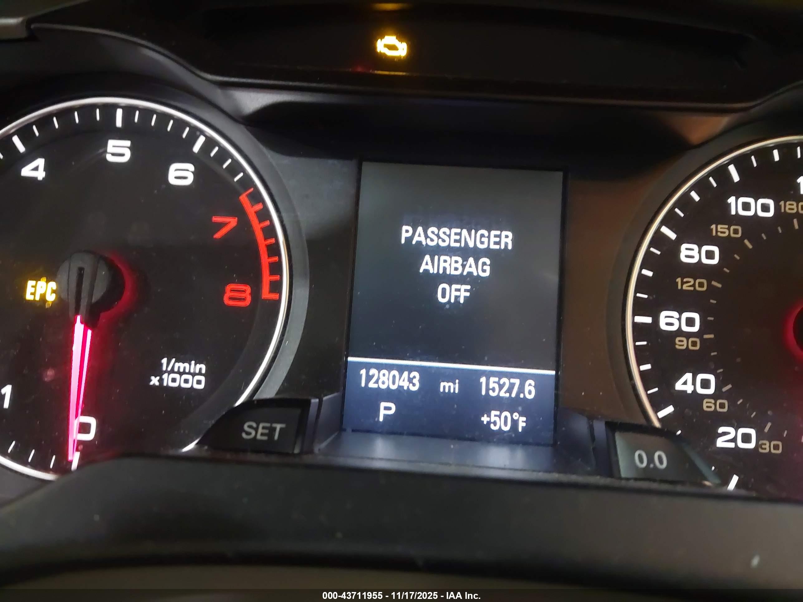 AUDI A4 image 7