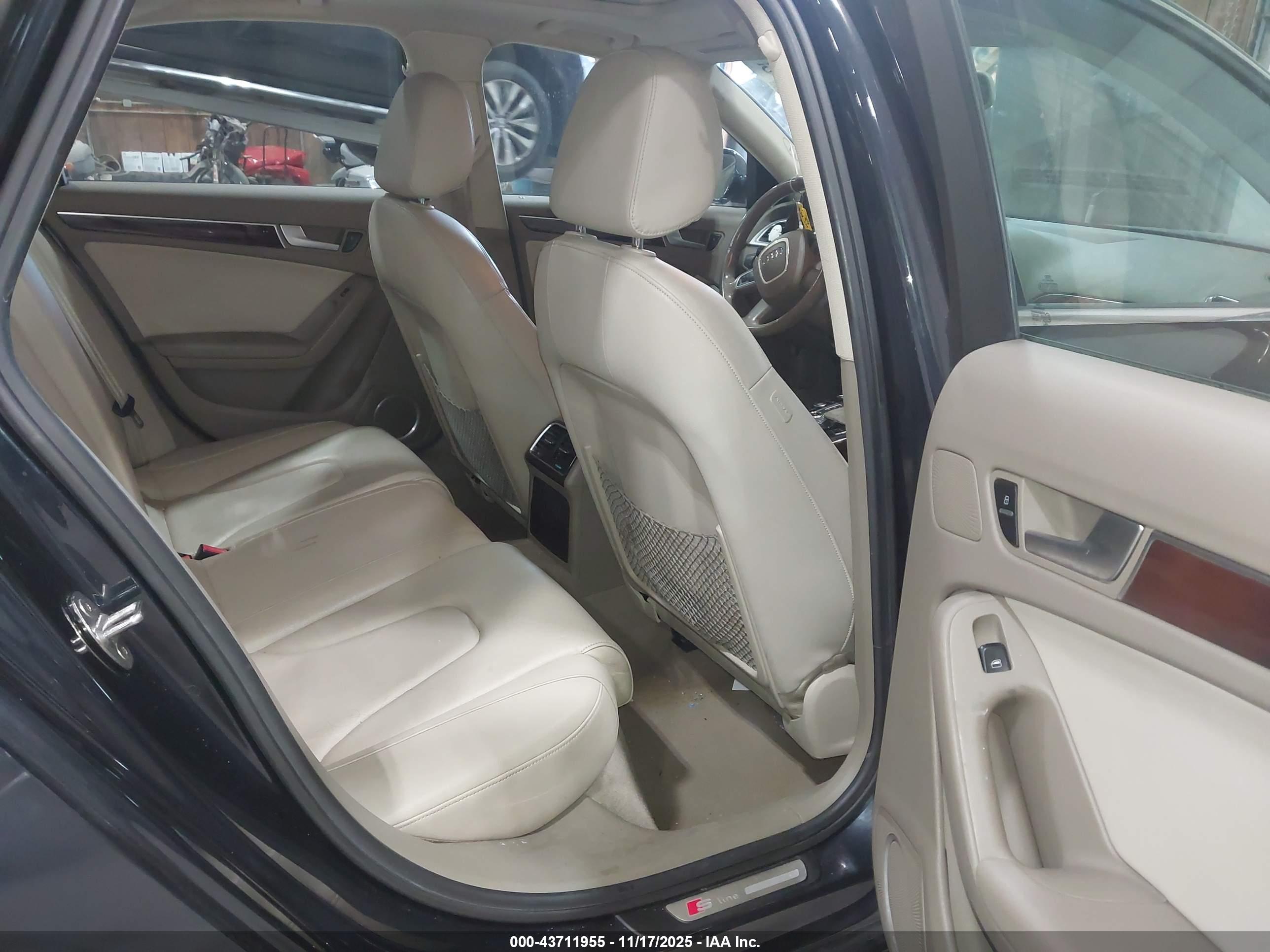 AUDI A4 image 8