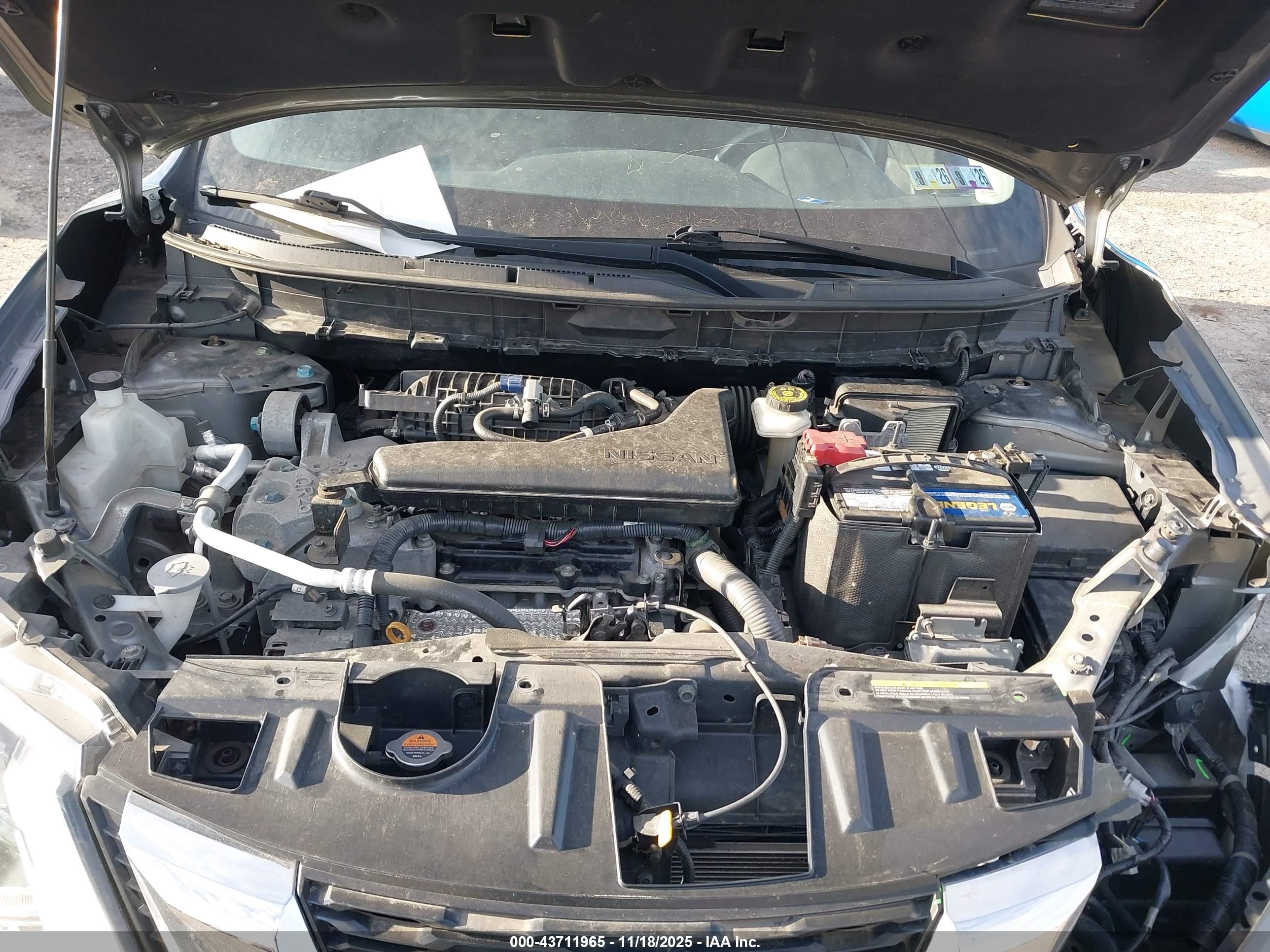 NISSAN ROGUE image 10