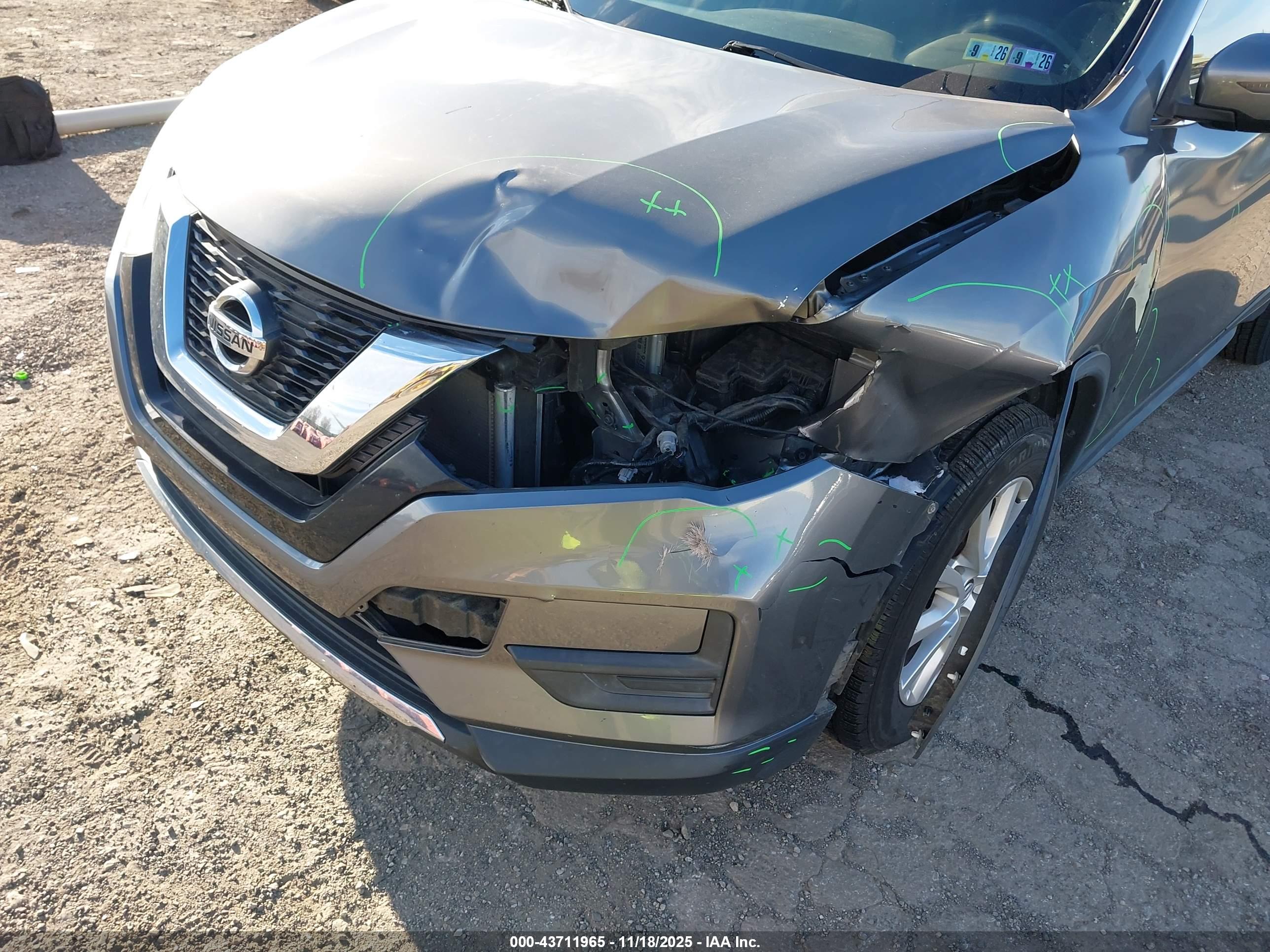 NISSAN ROGUE image 6