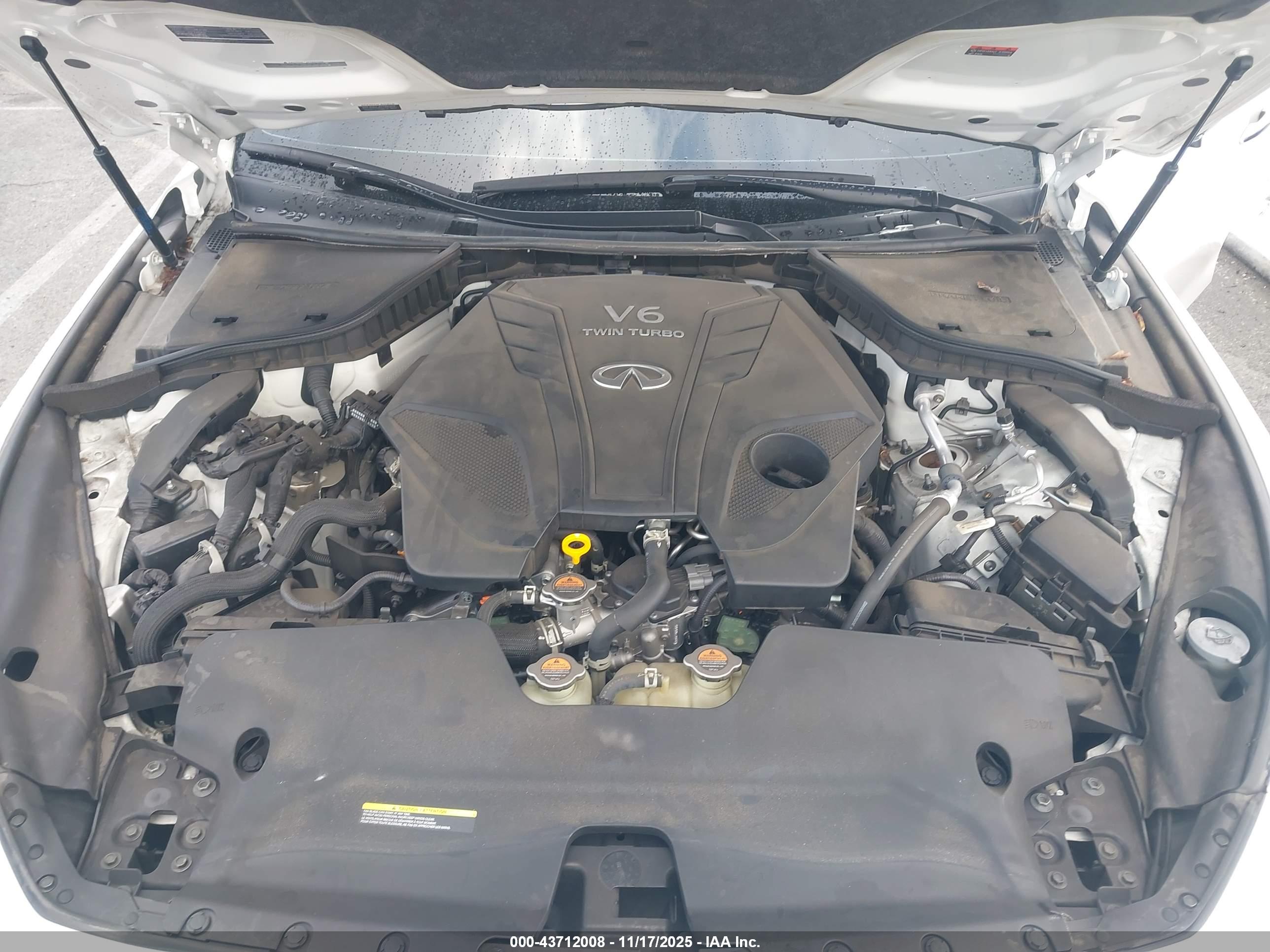 INFINITI Q50 image 10