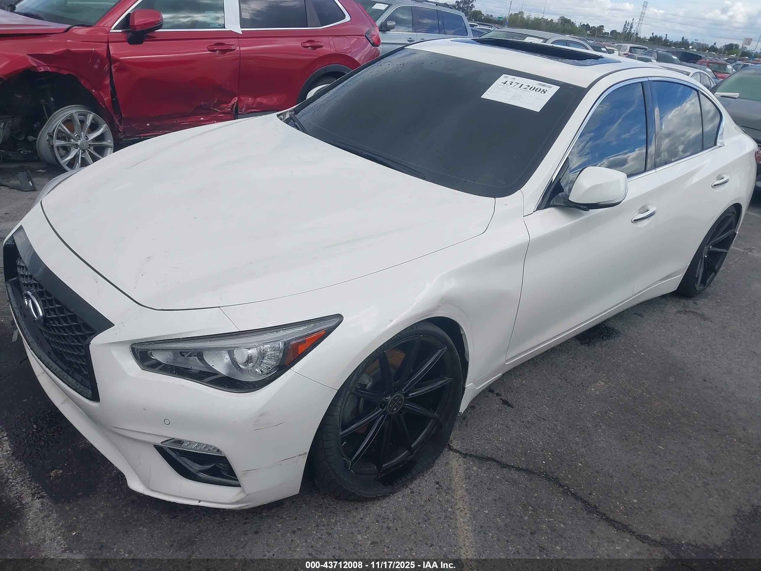 INFINITI Q50 image 2