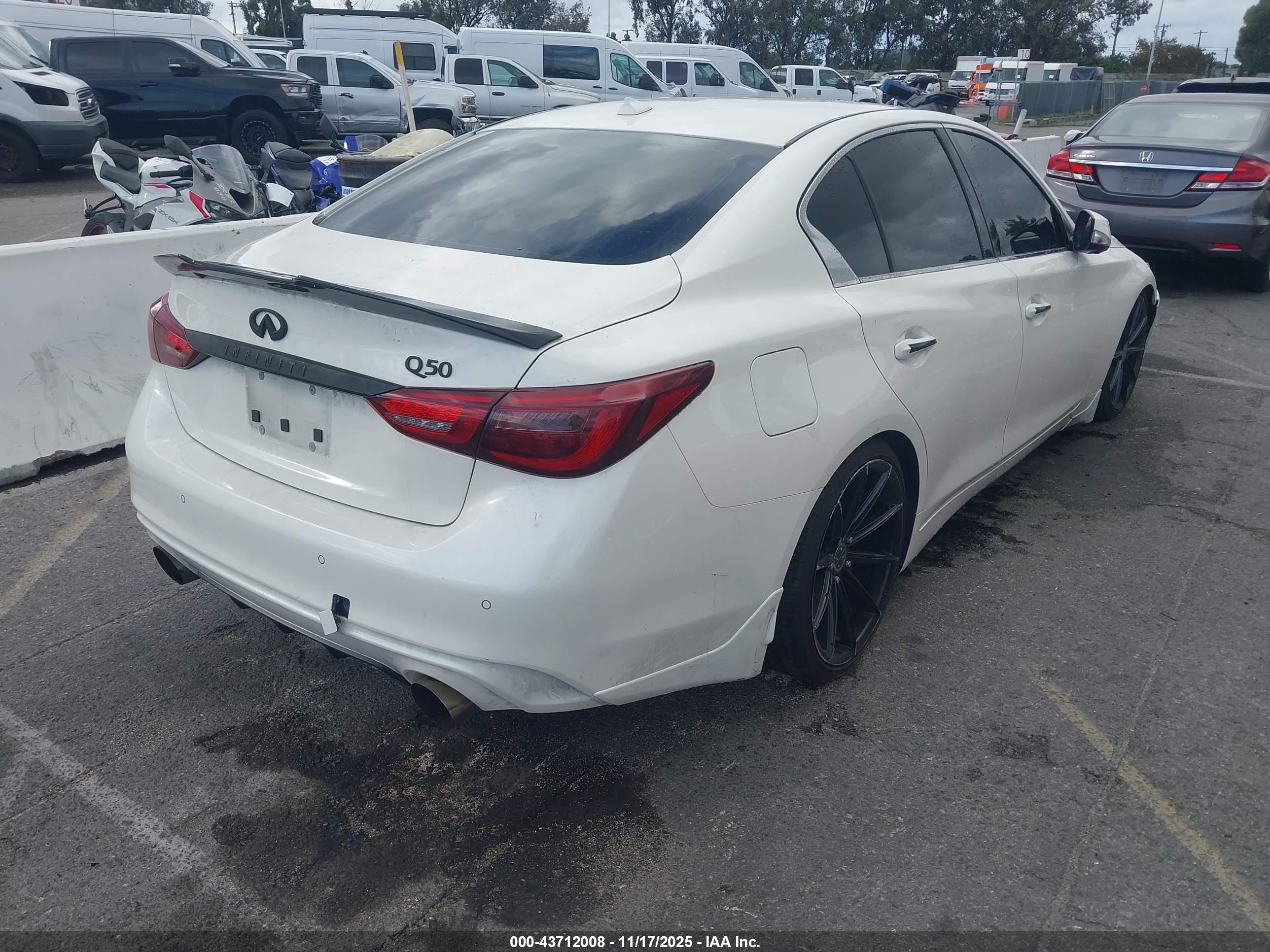 INFINITI Q50 image 4