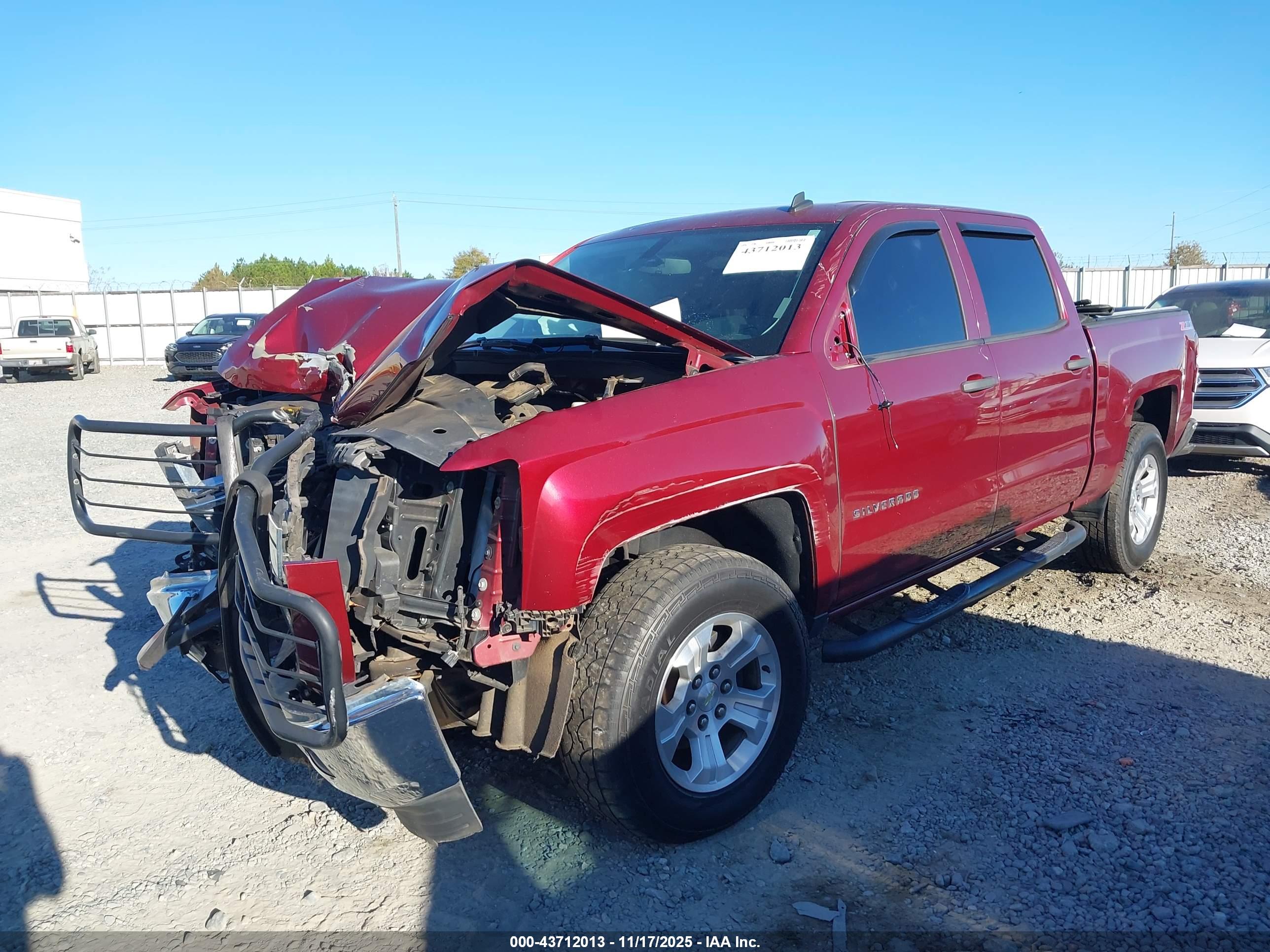 CHEVROLET SILVERADO image 6