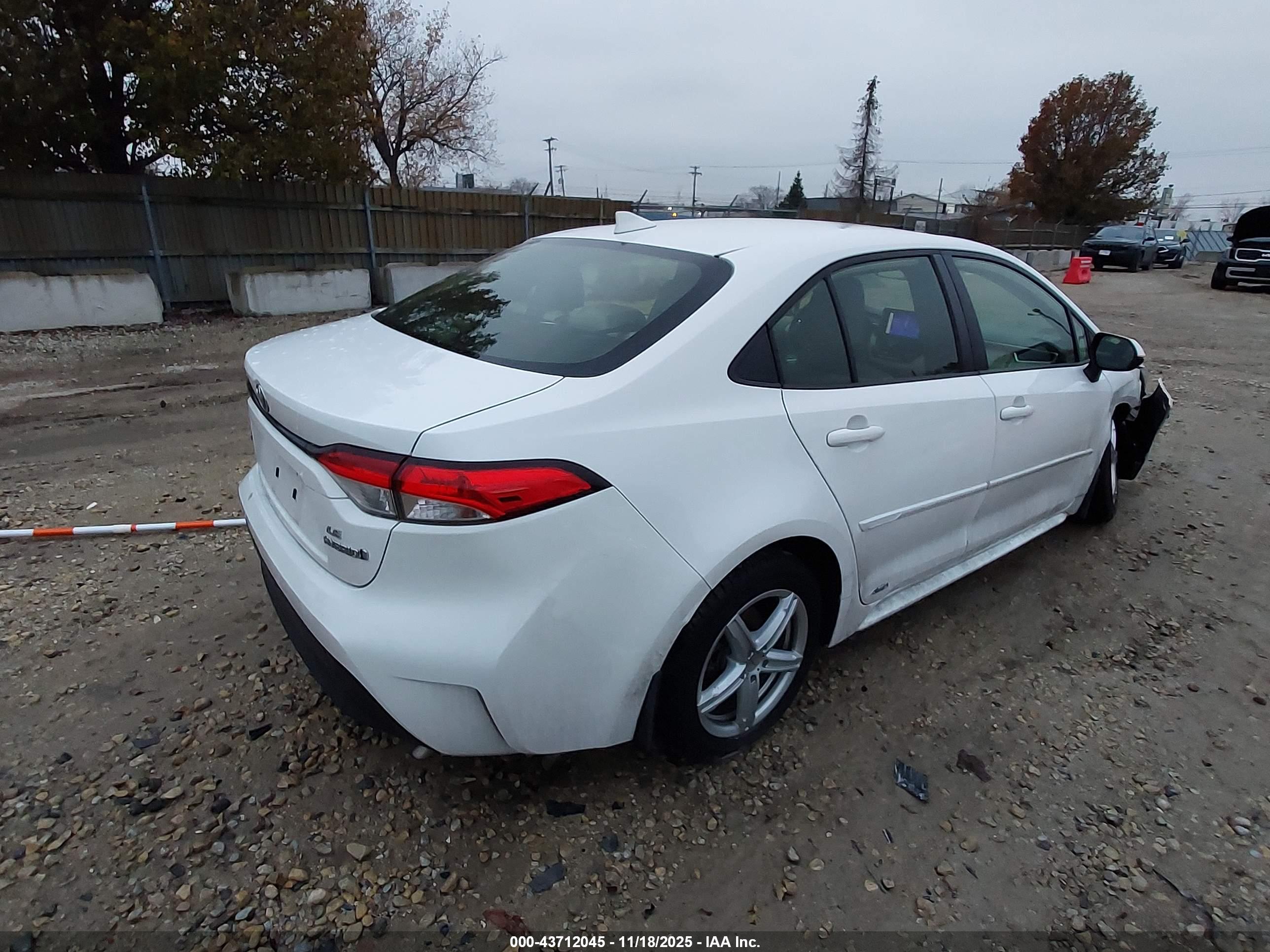 TOYOTA COROLLA image 4