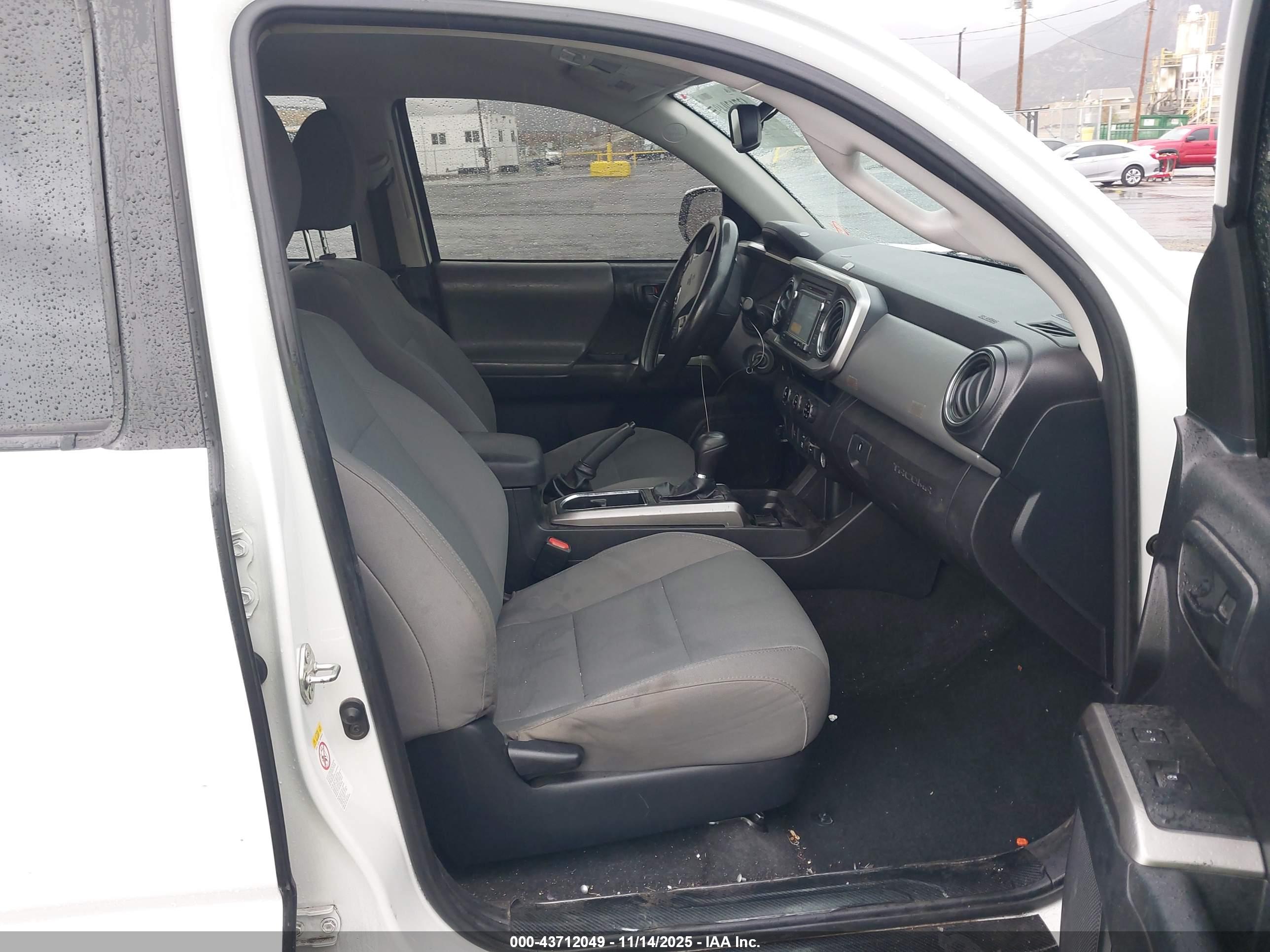 TOYOTA TACOMA image 5