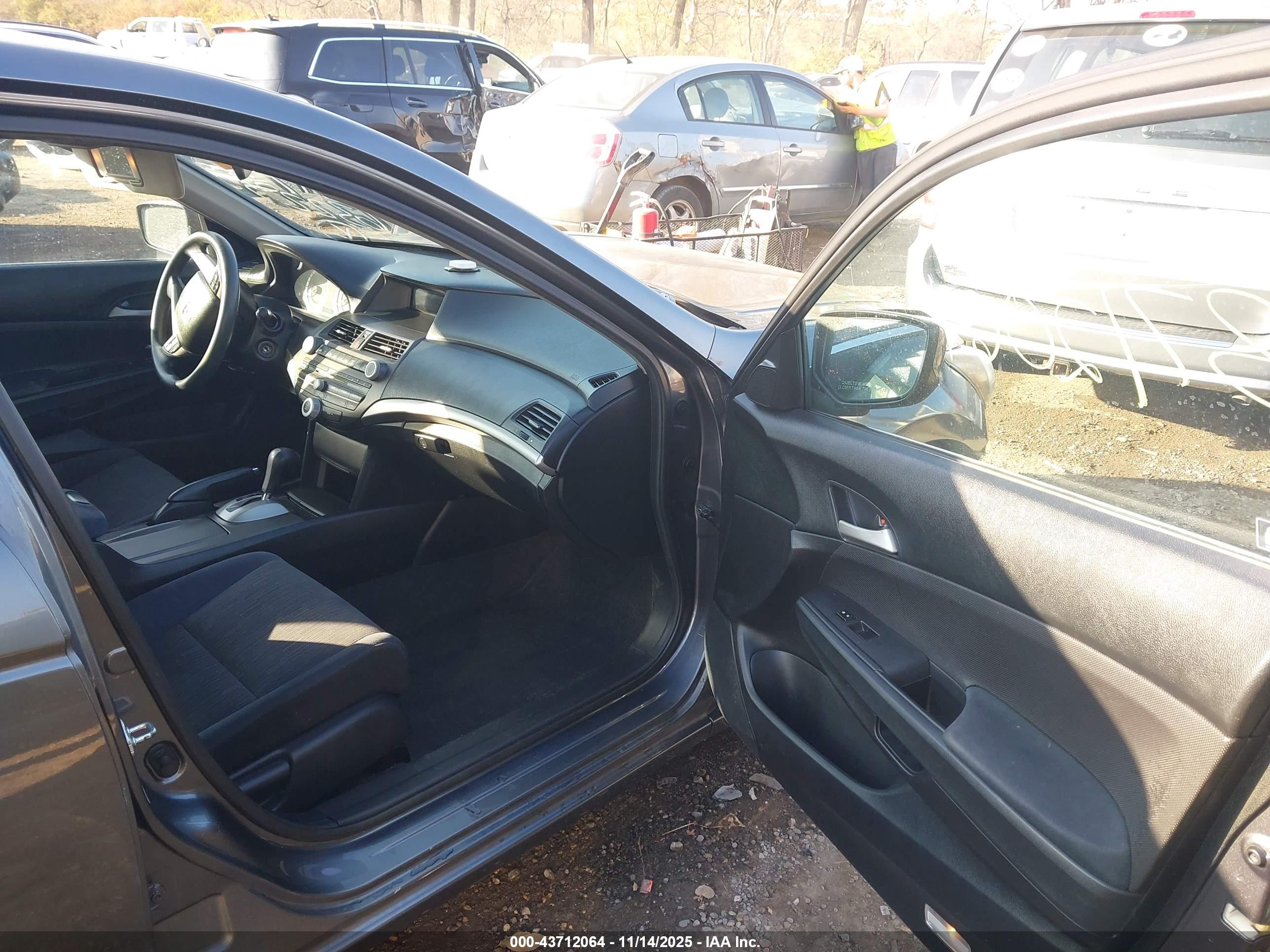 HONDA ACCORD image 5