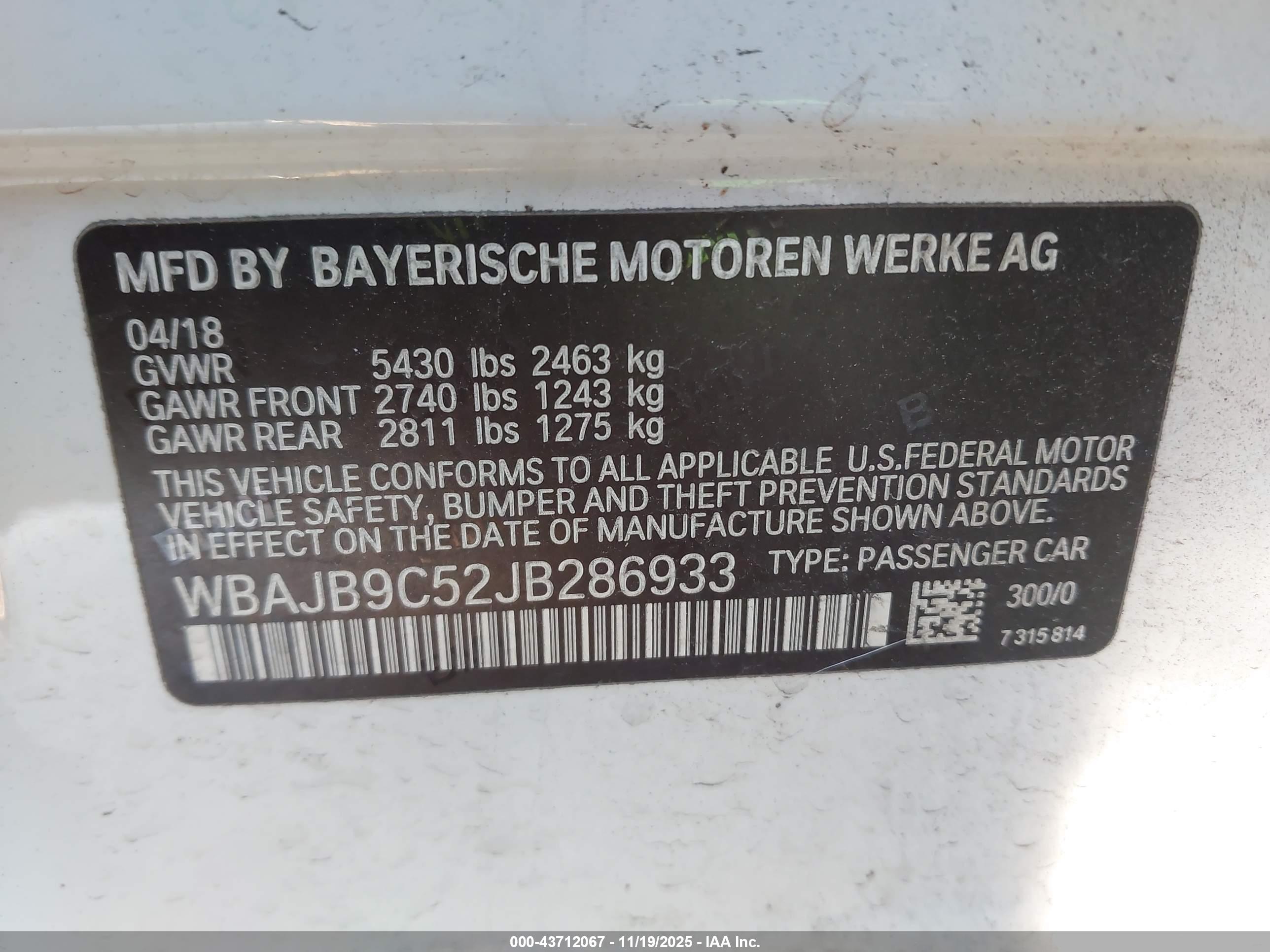 BMW M550I image 9