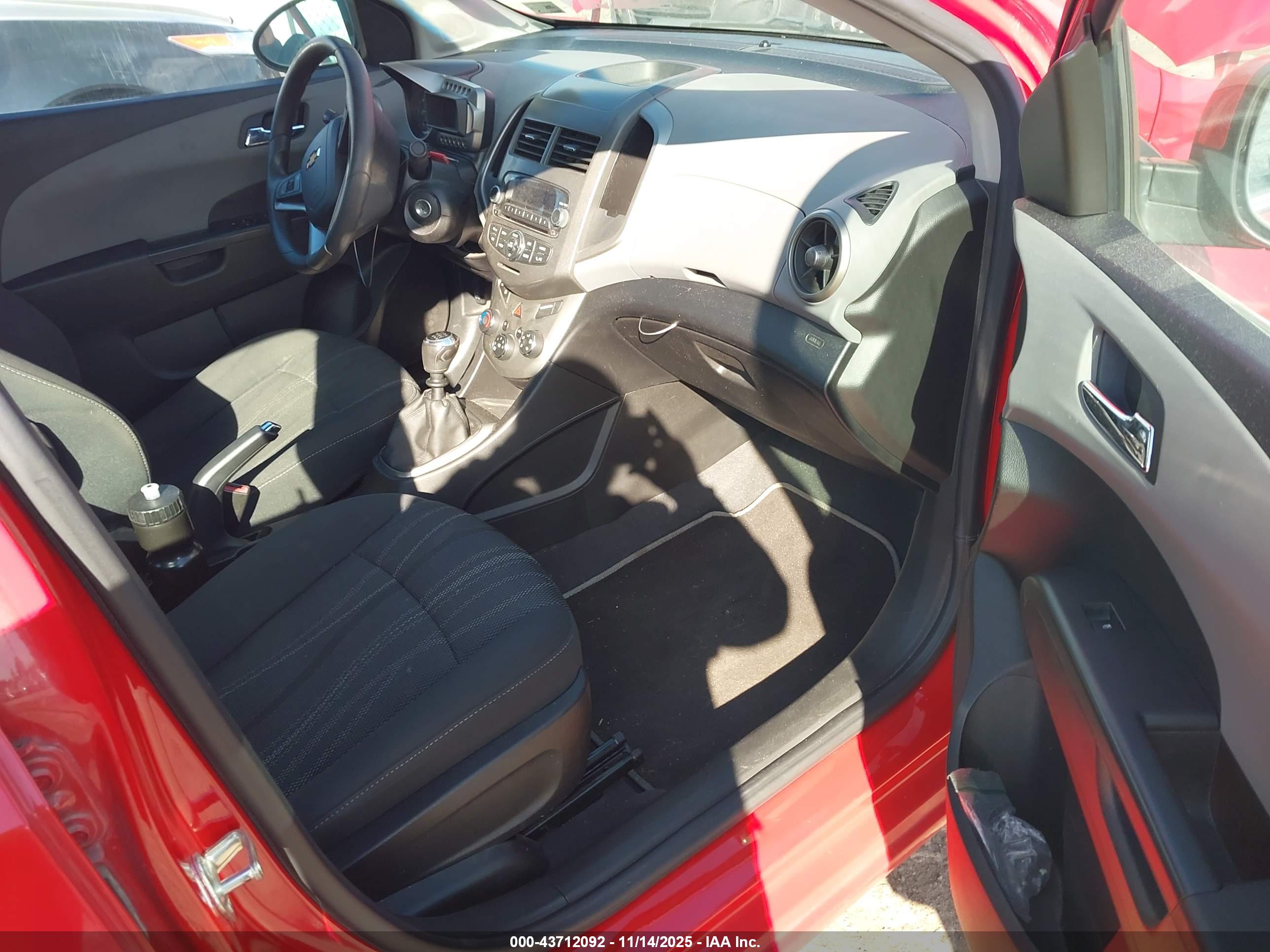CHEVROLET SONIC image 5