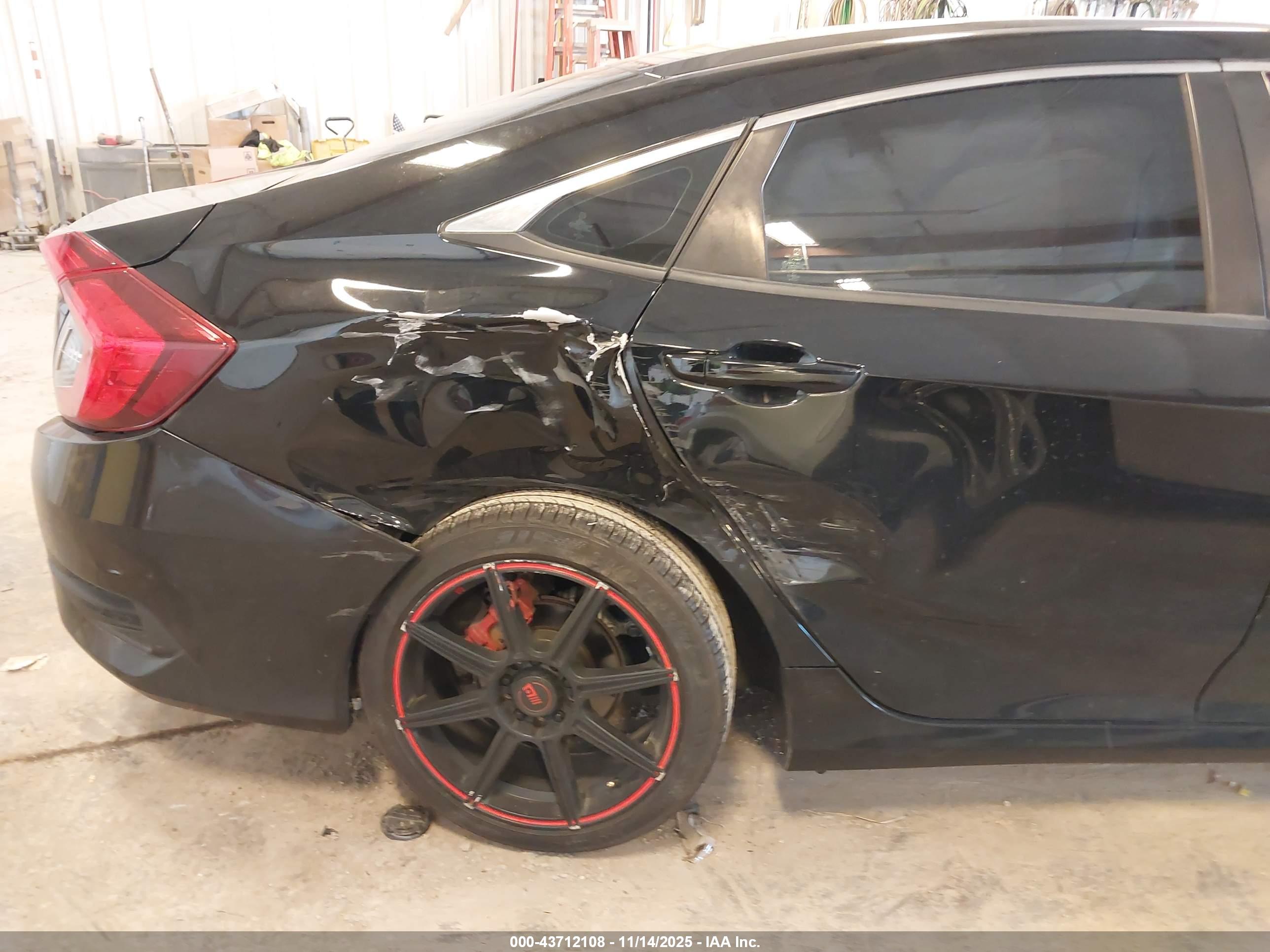 HONDA CIVIC image 6