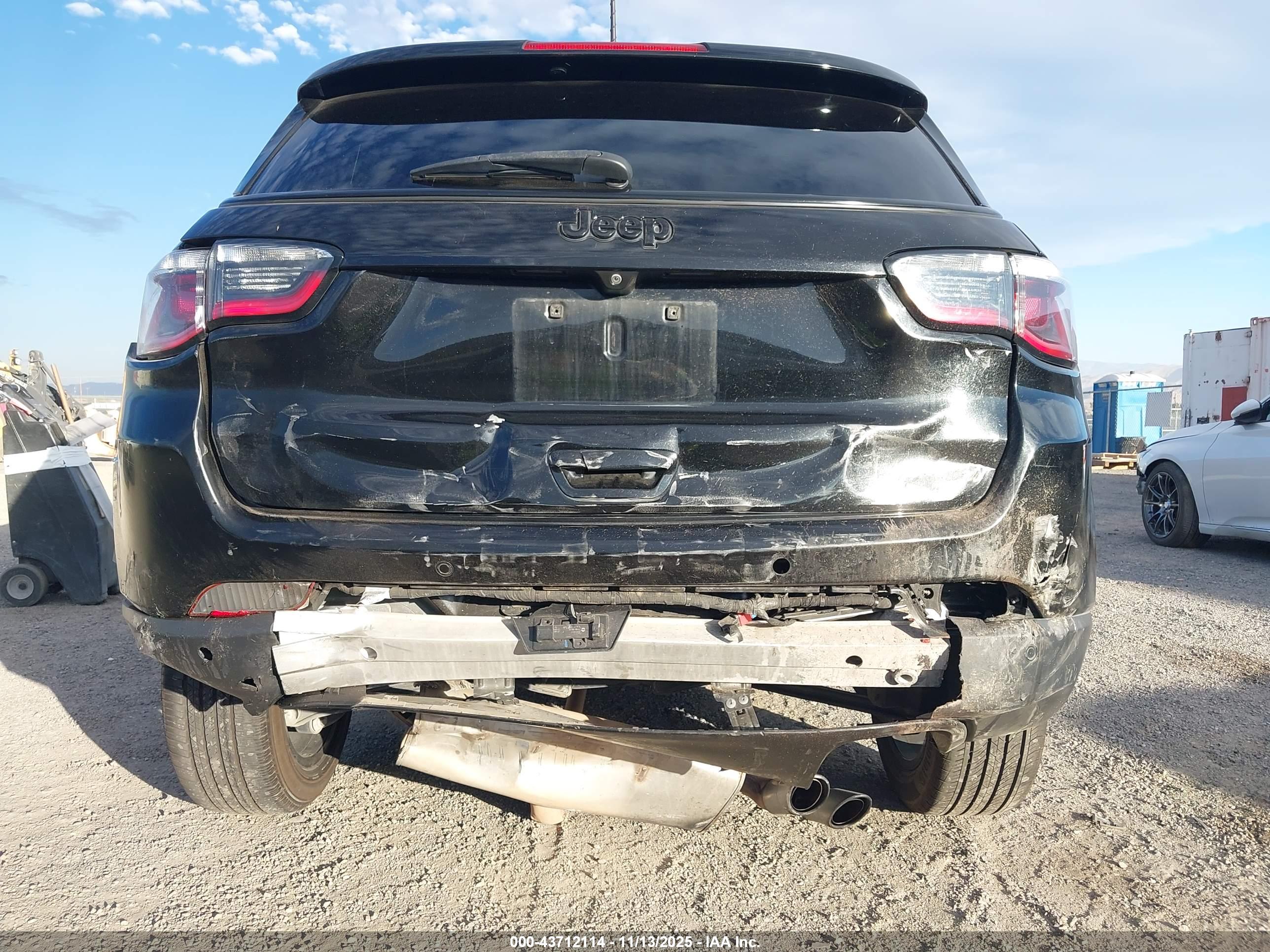 JEEP COMPASS image 6