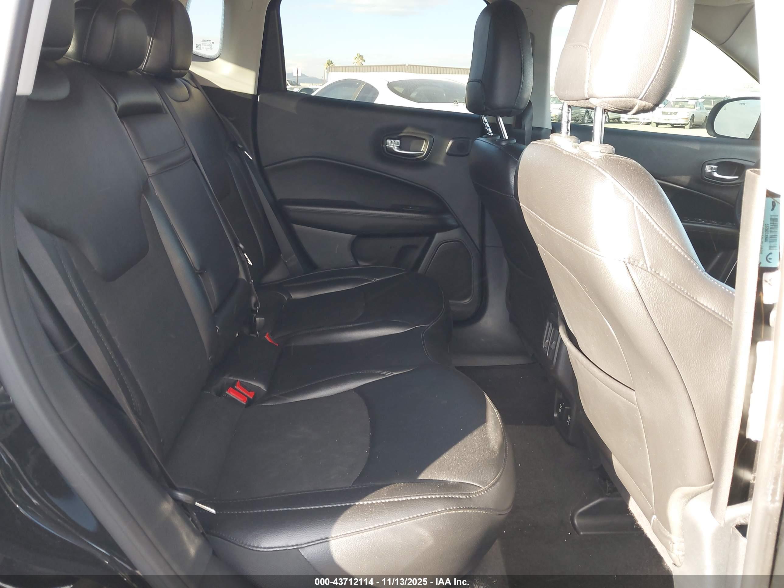 JEEP COMPASS image 8