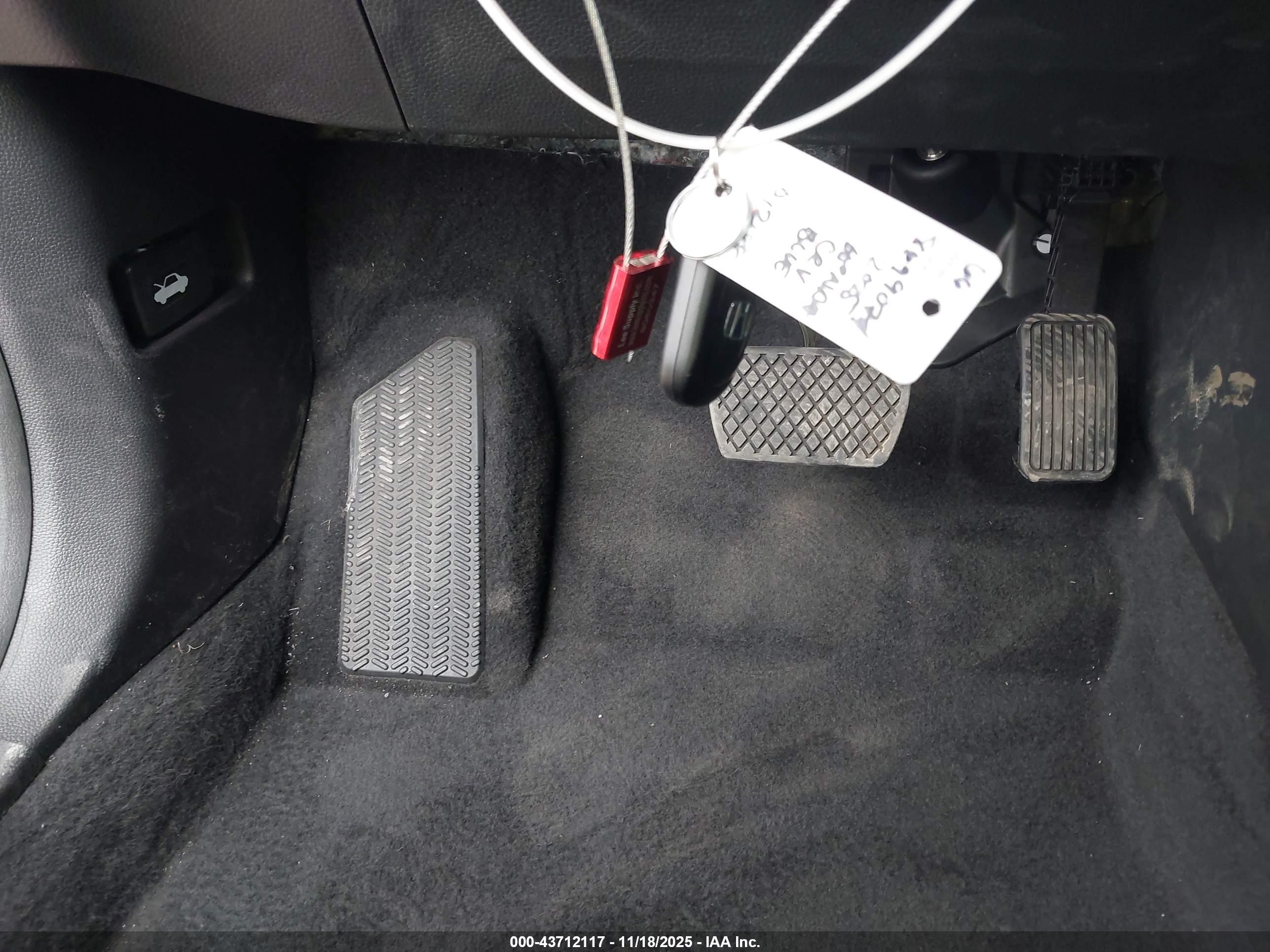 HONDA CR-V image 11